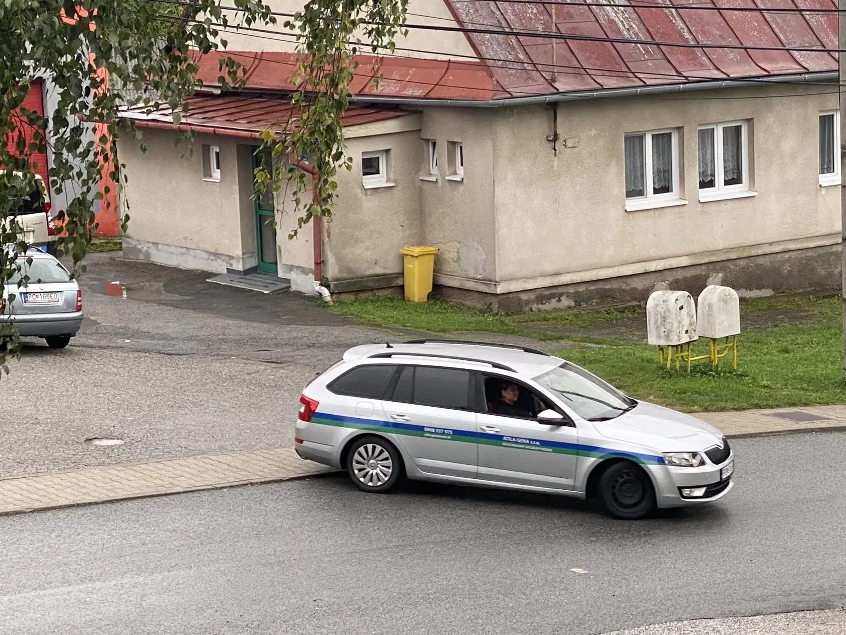 Služobné auto Atillu Géňu teraz využíva jeho zástupca.