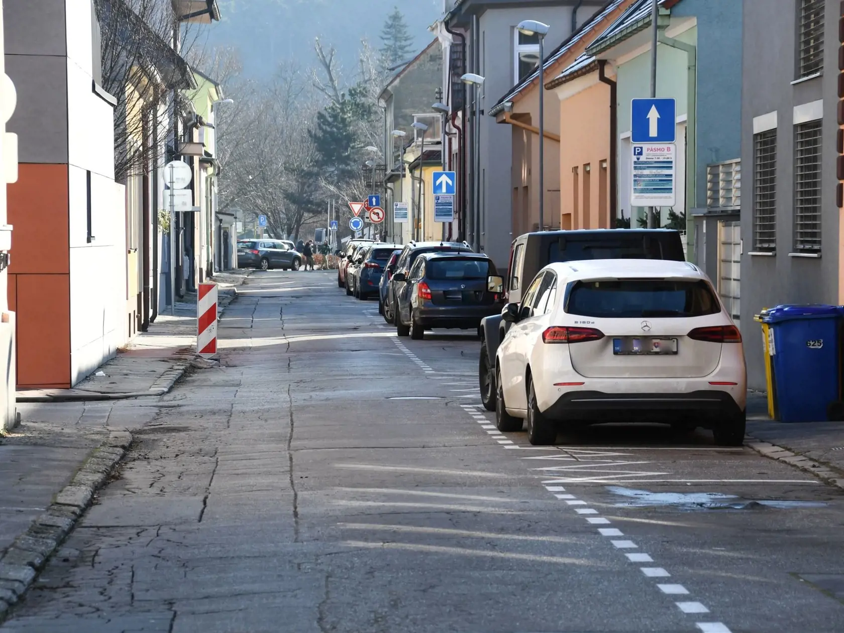 Mestský poslanec z Piešťan sa dostal do potýčky s motorkárom.