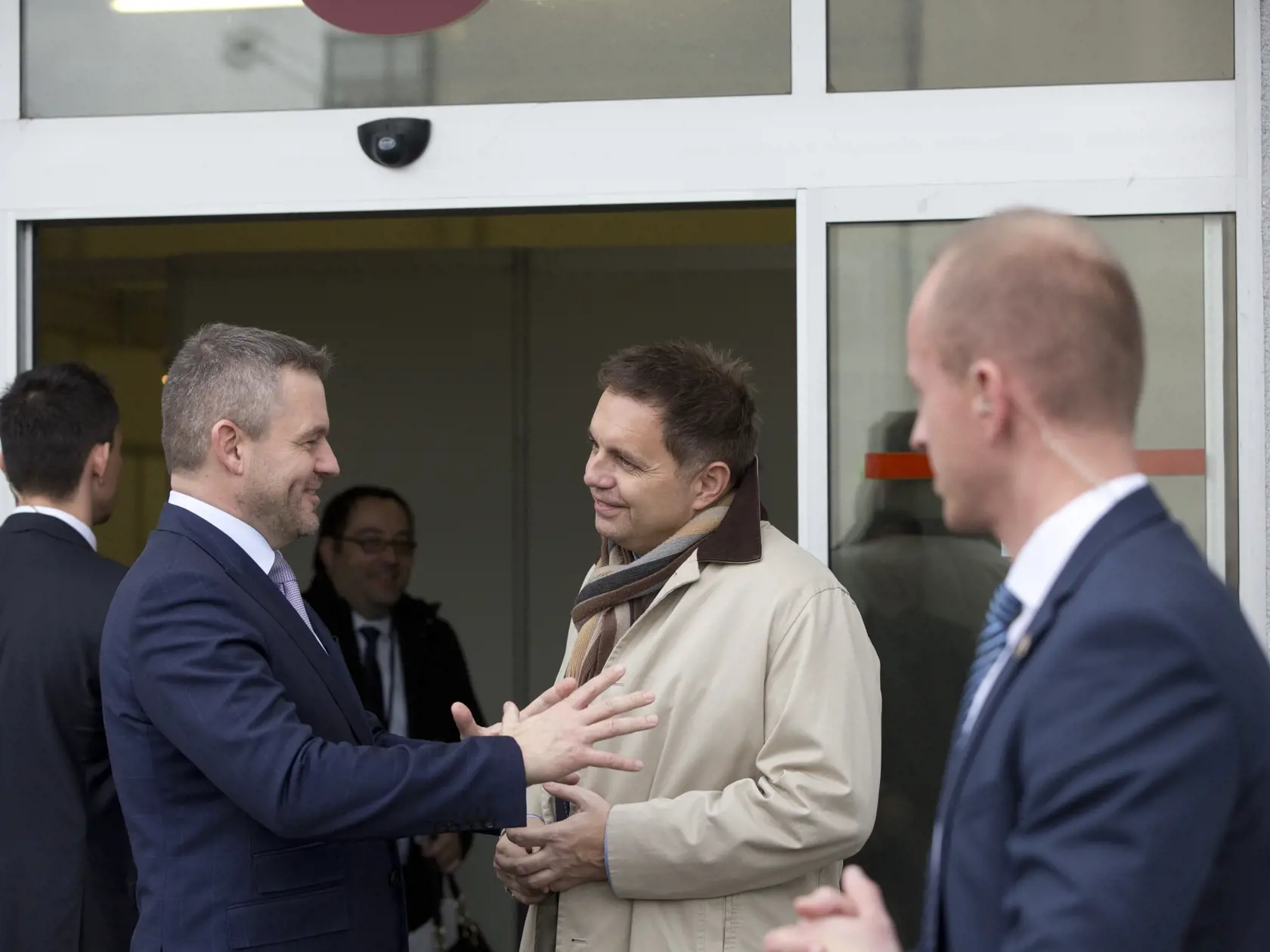 Peter Kažimír podal demisiu, na poste ministra financií skončil.