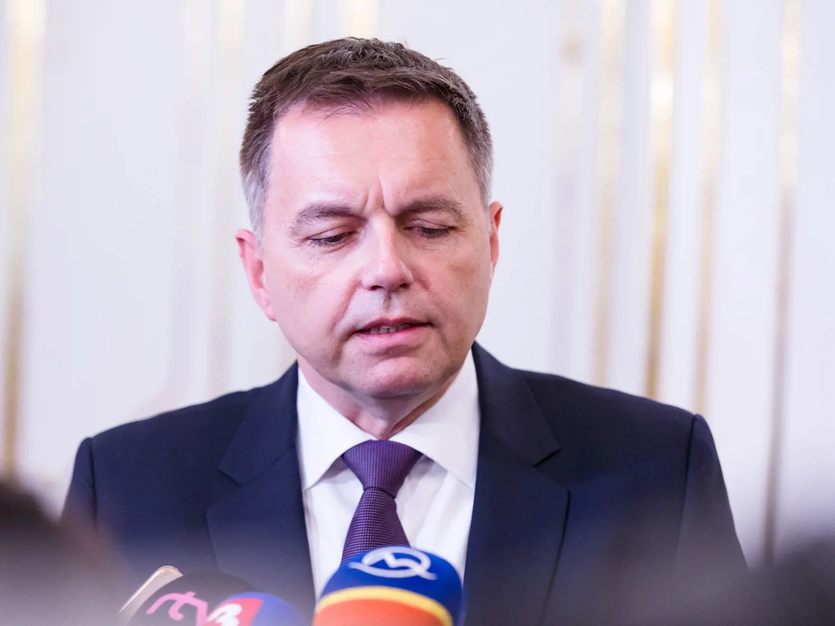 Peter Kažimír podal demisiu, na poste ministra financií skončil.