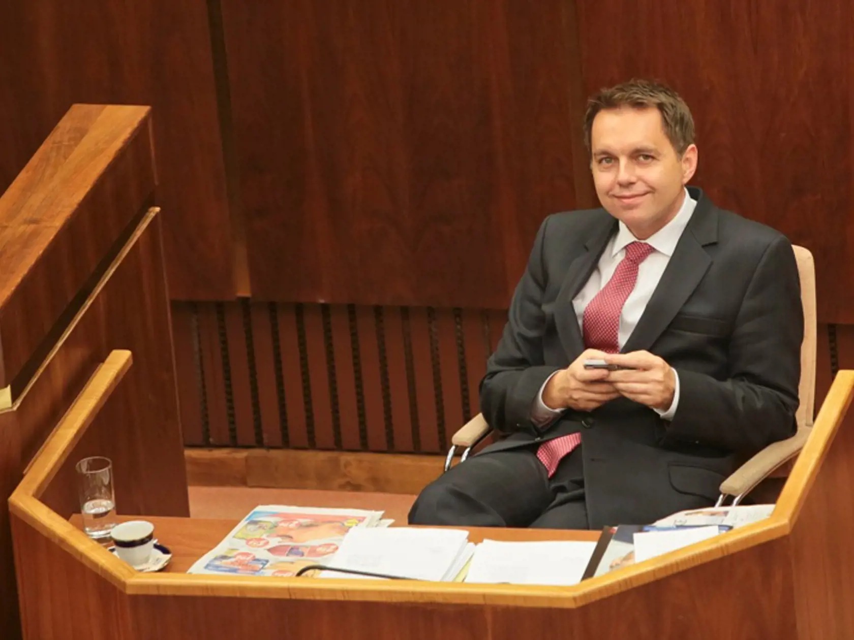 Výška daňových licencií sa už v tomto volebnom období nezmení, tvrdí Kažimír.