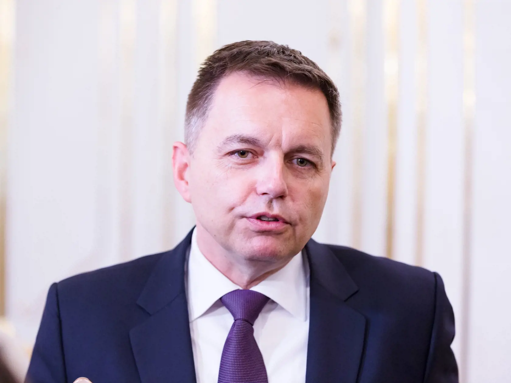 Peter Kažimír podal demisiu, na poste ministra financií skončil.