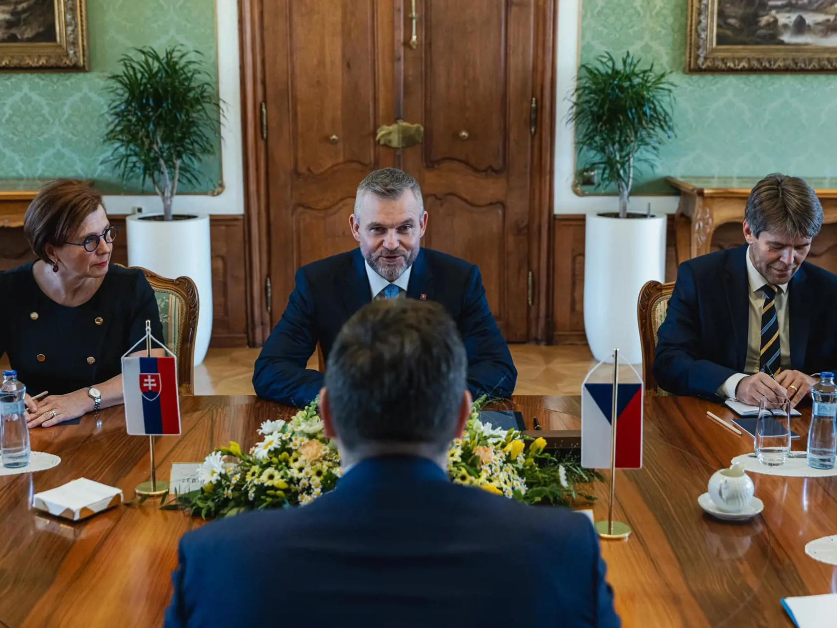 Prezident SR Peter Pellegrini v utorok v Prezidentskom paláci prijal ministra zahraničných vecí Českej republiky Jana Lipavského.
