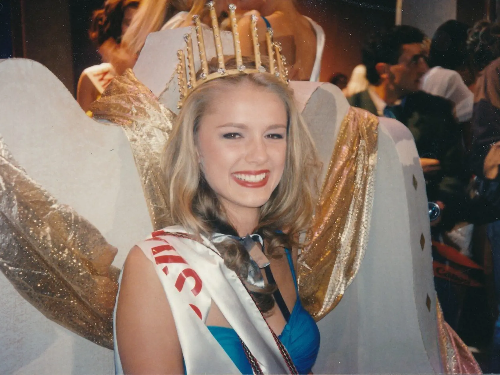 6. Monika Žídková (41) - Miss ČR 1995 a Miss Europe 95: S manželom, podnikateľom Petrom Brzeskom (45), pred rokmi založila kozmetickú firmu. V súčasnosti je starostkou obce Kravaře v Hornom Sliezsku. Je matkou dcéry Nikol (17) a syna Davida (13).