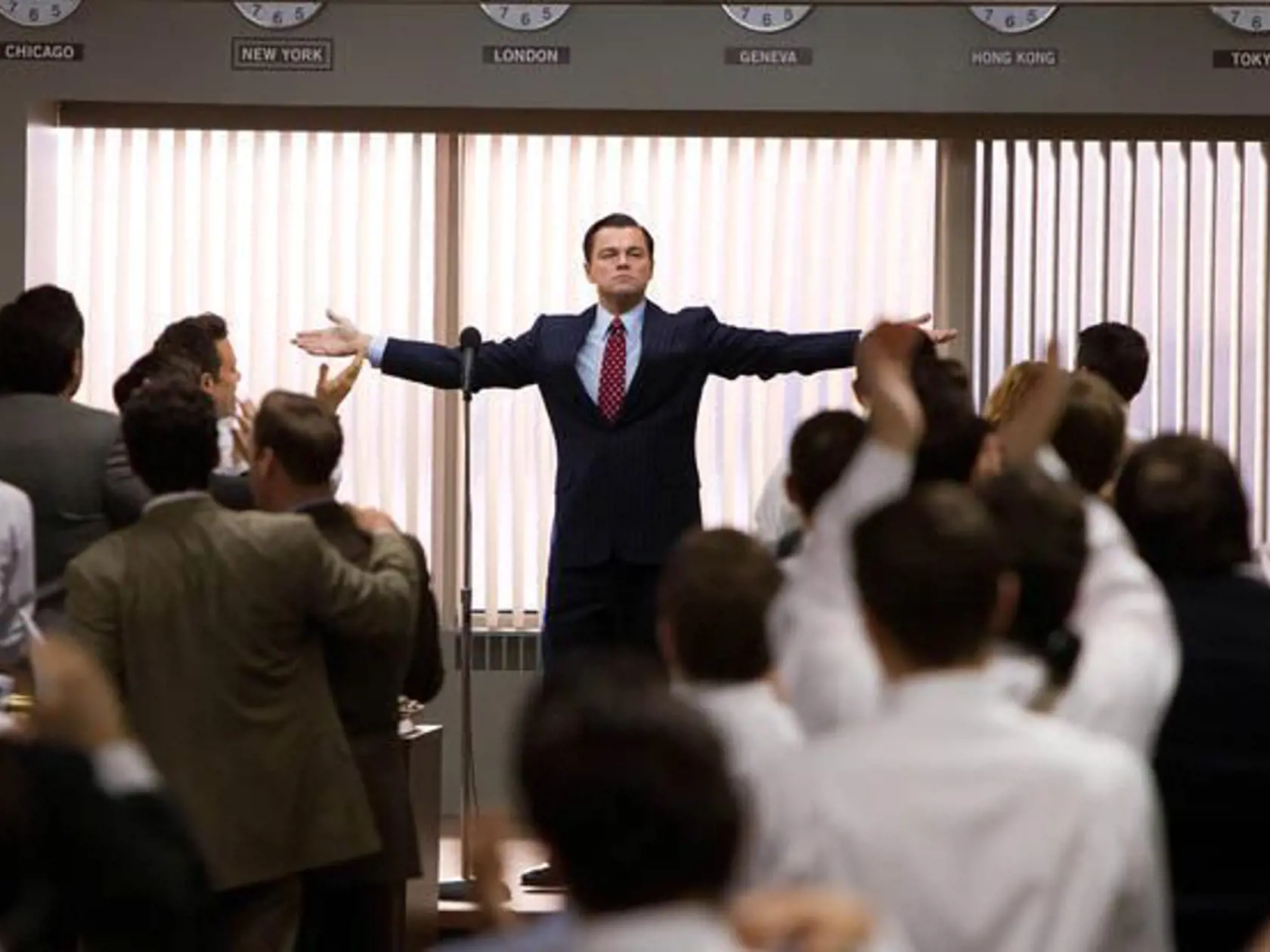 DiCaprio v scéne z filmu Vlk z Wall Street. Za