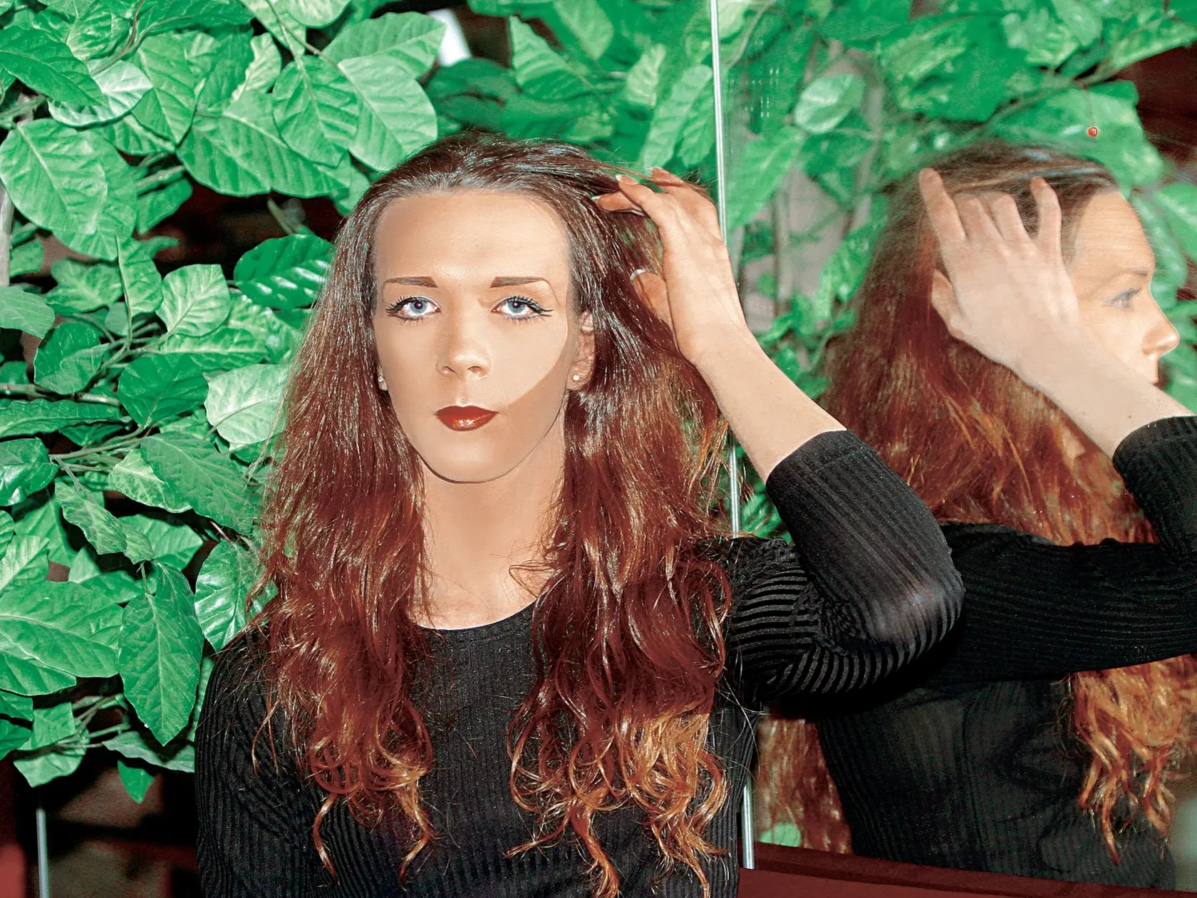Sellena From Heaven, transexuál, po operacii sa bude volať Nikola, pôvodné meno Stanislav, operácia v priamom prenose, reality show
foto: Ladislav Prikler
uverejnené: Šarm 12/2005 
pôvodný súbor:asi hlavna.eps
