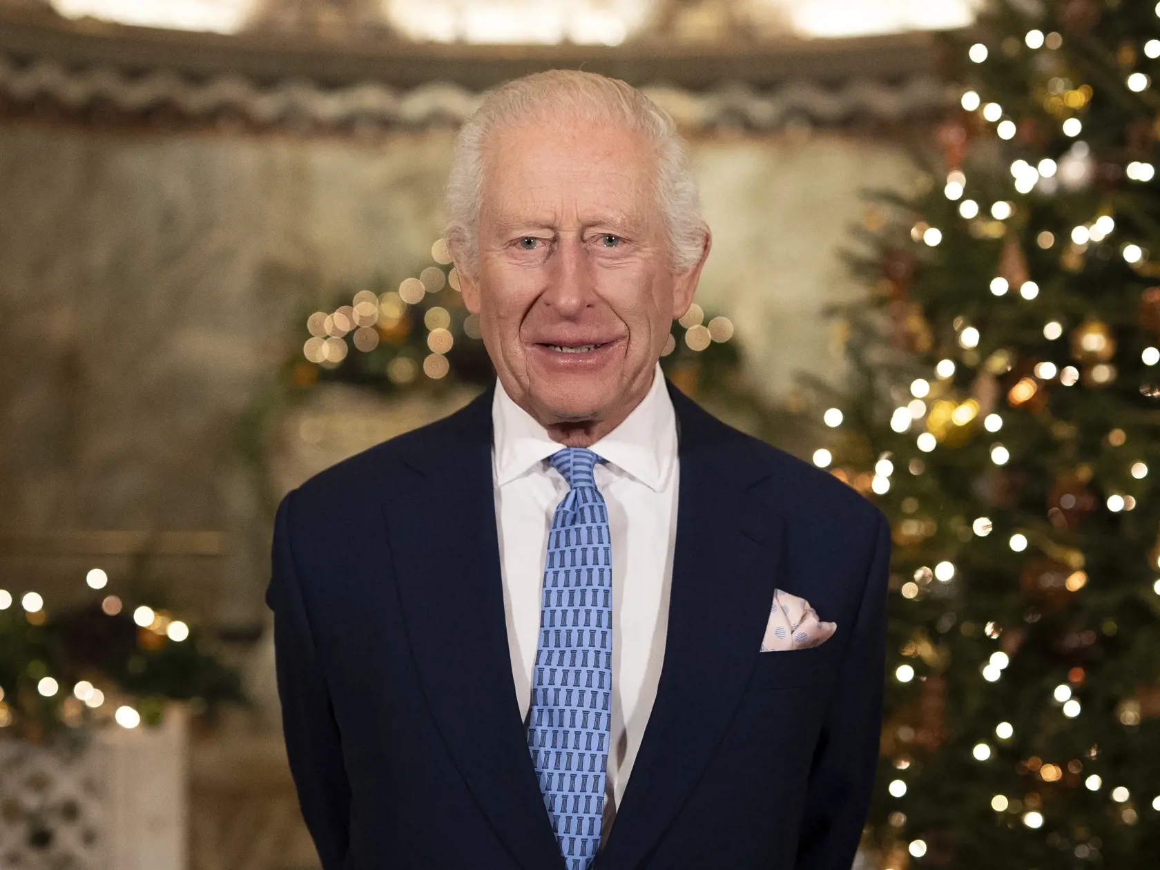 WA 69 Londýn - Britský kráľ Karol III. počas nakrúcania vianočného posolstva v kaplnke Fitzrovia v centre Londýna 11. decembra 2024. FOTO TASR/AP



Britain's King Charles III speaks during the recording of his Christmas message at the Fitzrovia Chapel in central London, England, Wednesday, Dec. 11, 2024. (Aaron Chown/PA via AP, Pool)