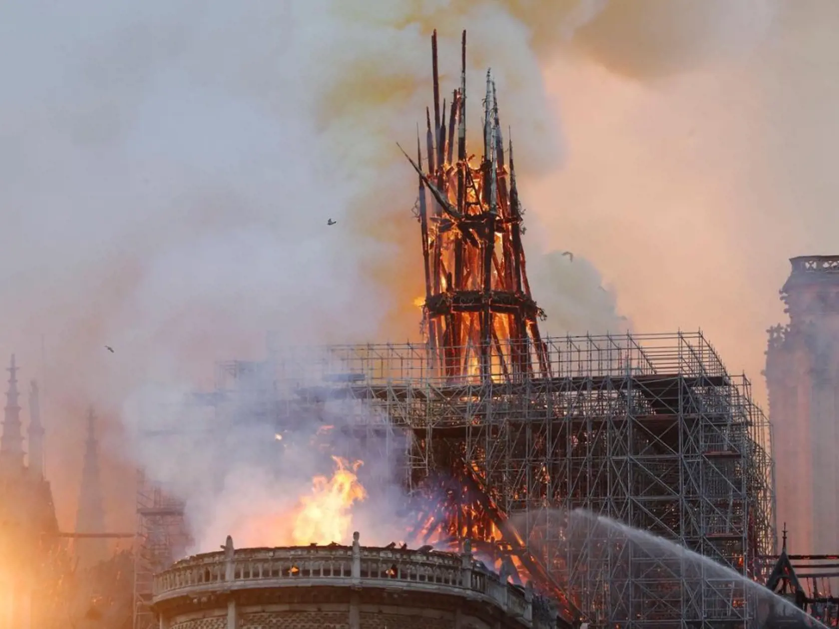 Požiar Notre Dame, Paríž