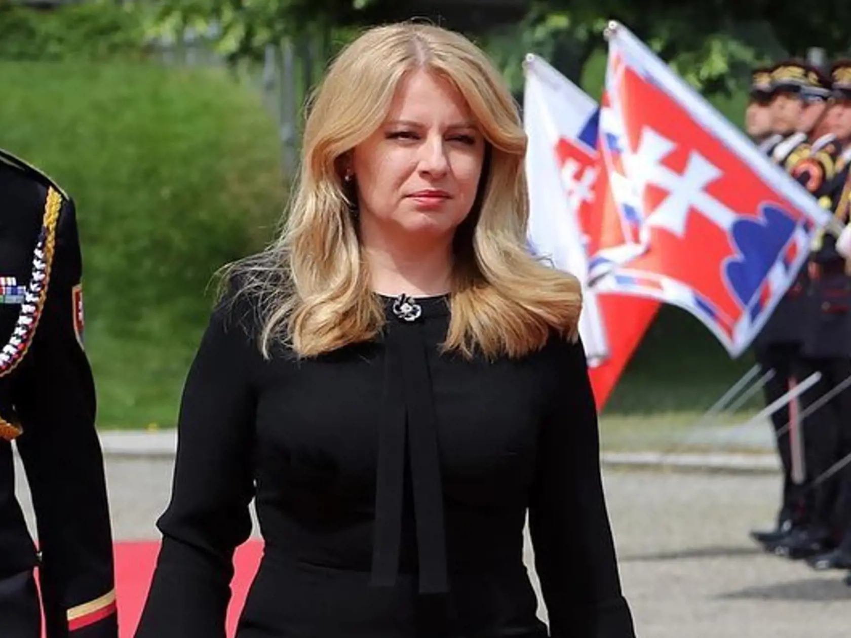 Zuzana Čaputová zrejme aj s ohľadom na dianie v parlamente je na verejnosti väčšinou zamračená.
