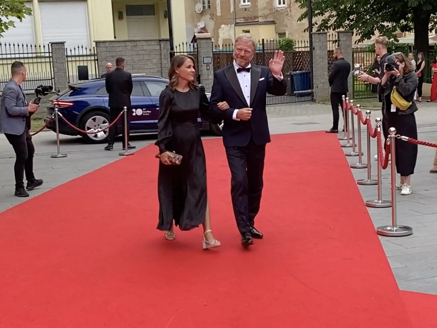 Úryvok básne, ktorú odcitoval Maroš Kramár v ďakovnej reči s odkazom na súčasnú politickú situáciu: "Mať v hlave mozog, dobrá vec, mať v hlave víno, lepšia. Veď rozum často nebezpečný je a často treba vedieť skrývať ho, keď hlúposť zavládne."