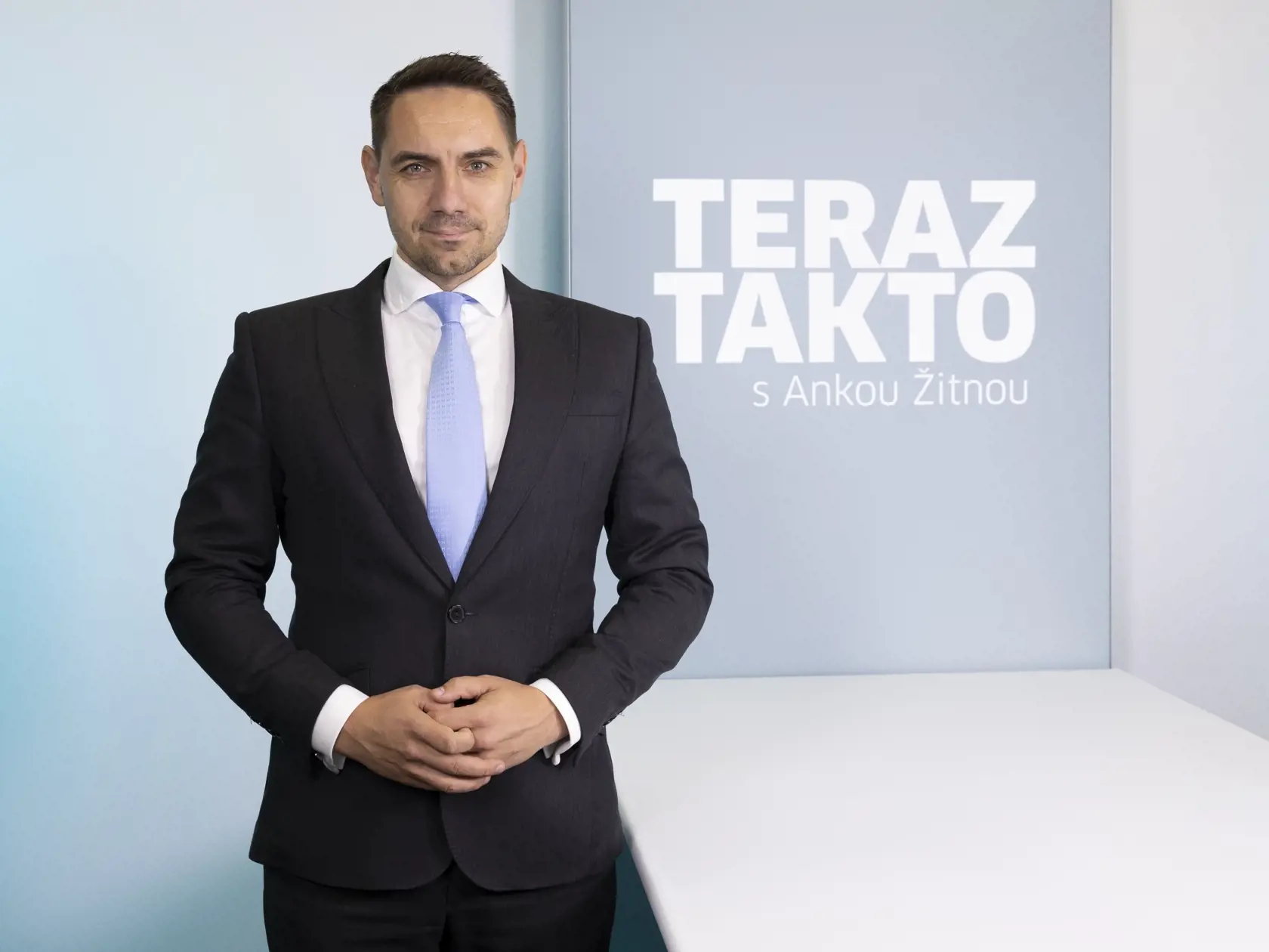 Politik György Gyimesi v relaci Teraz takto, ktorú moderuje Anka Žitná Lučaiová.