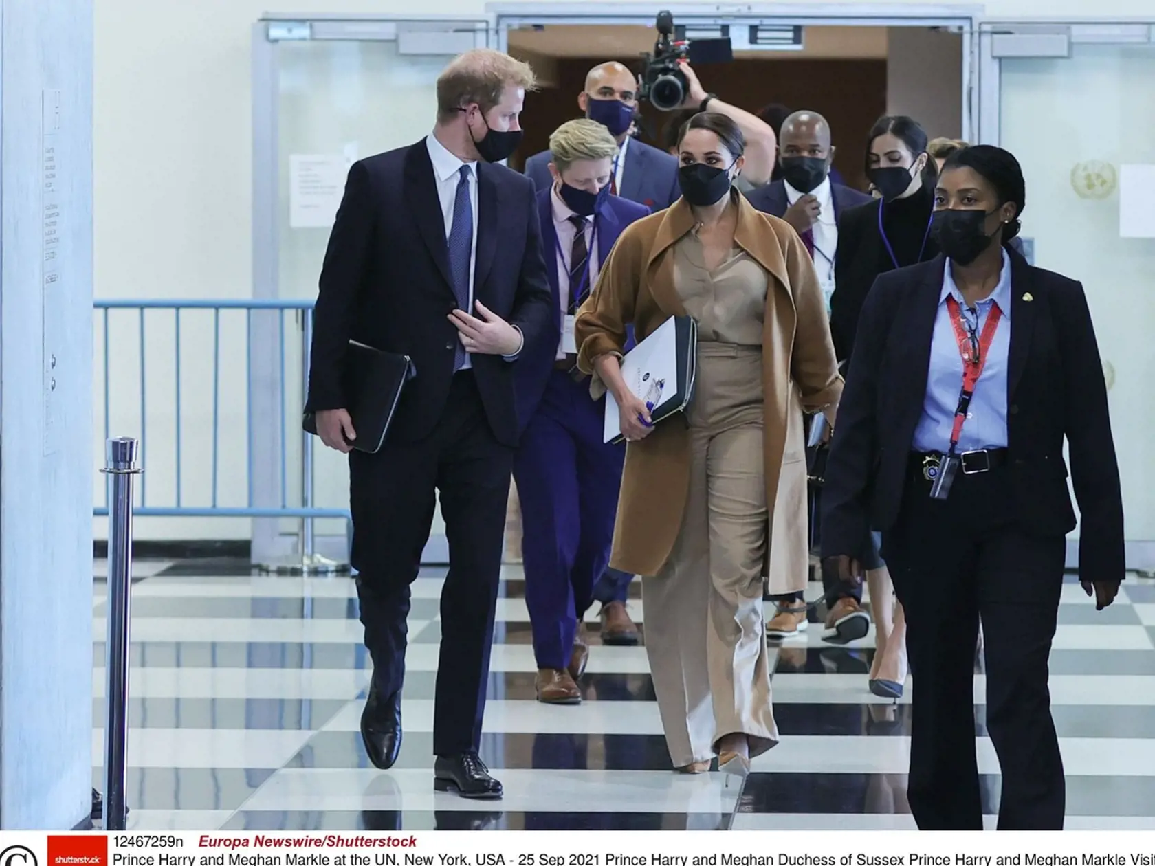 Britský princ Harry a jeho manželka Meghan sa v sobotu stretli s poprednou predstaviteľkou OSN Aminou Mohammedovou v newyorskom sídle organizácie.