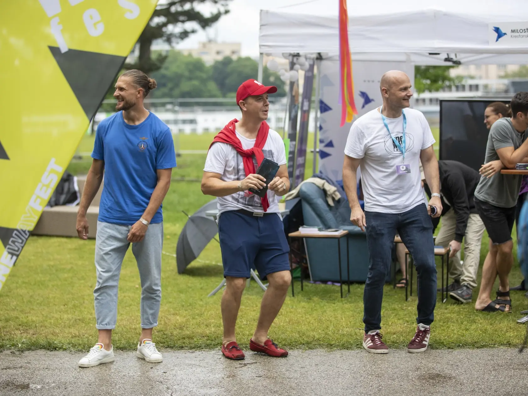 One Way Fest spoločenstva milosť. Zúčastnil sa ho aj futbalista Erik Čikoš, ktorý si na kresťanské pesničky aj zatancoval.