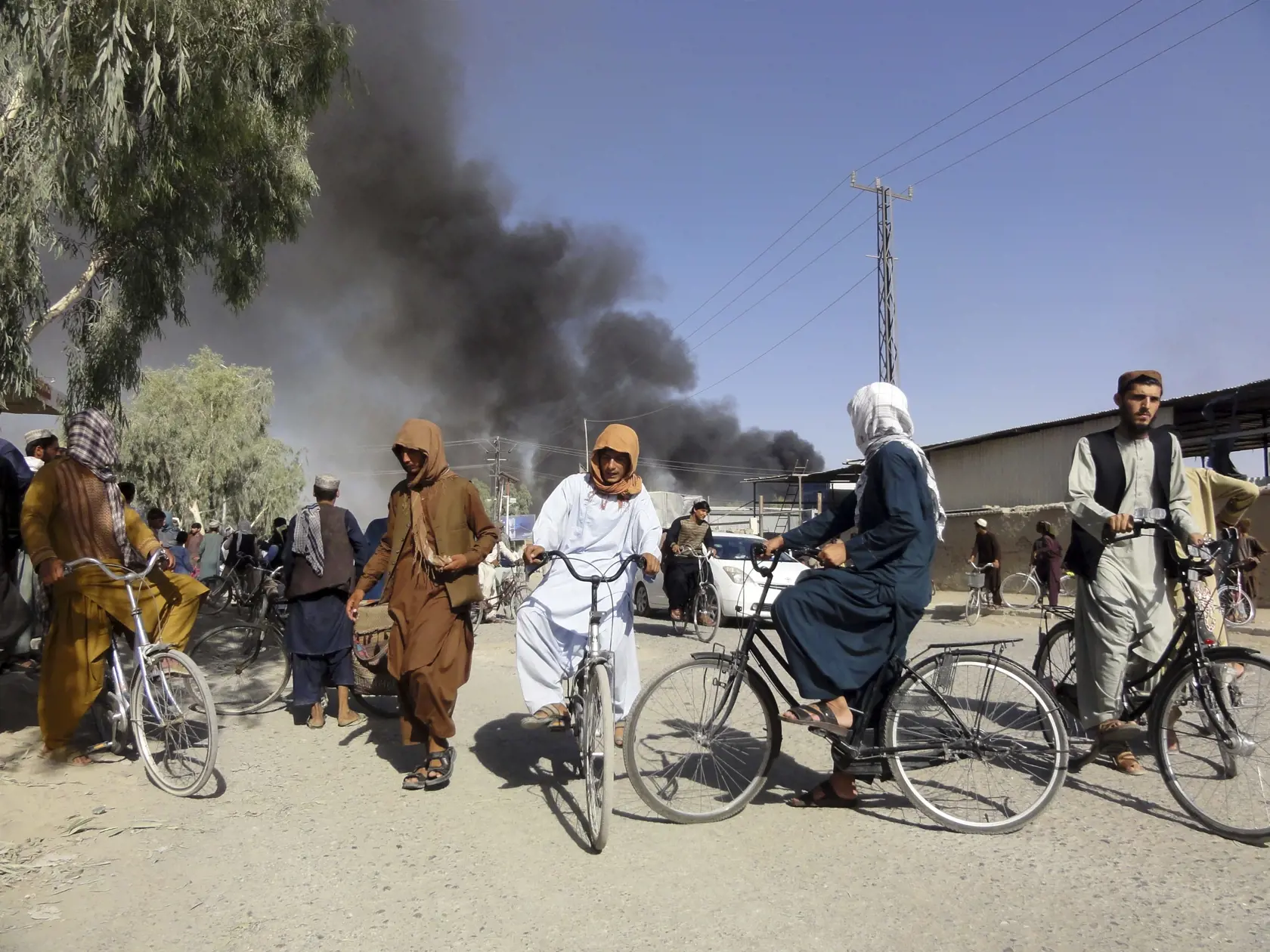 Afganistan je už v područí islamistov z Talibanu, ktorí najnovšie obsadili aj prezidentský palác v Kábule.