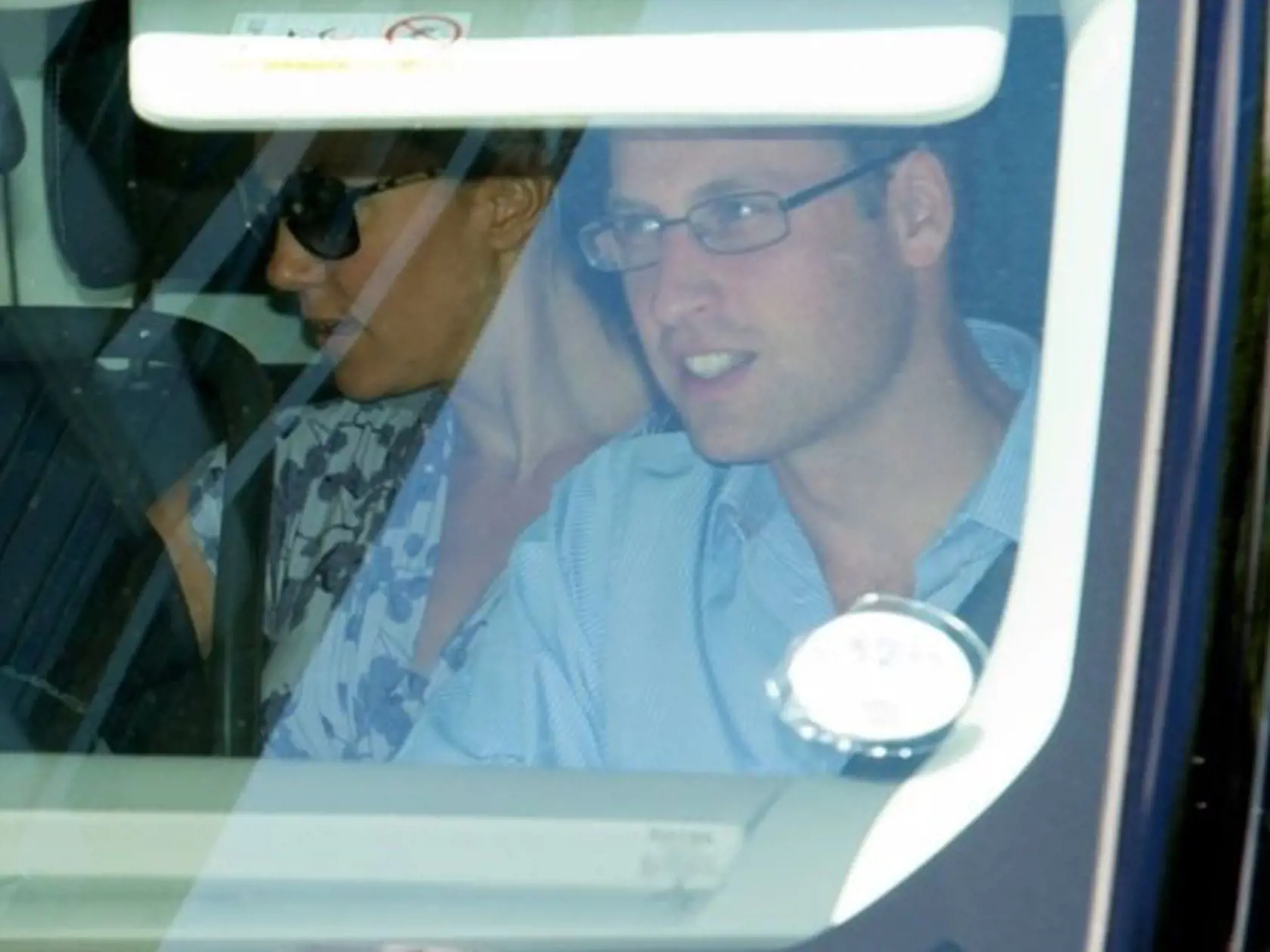 Kate a William aj s bábätkom po návšteve