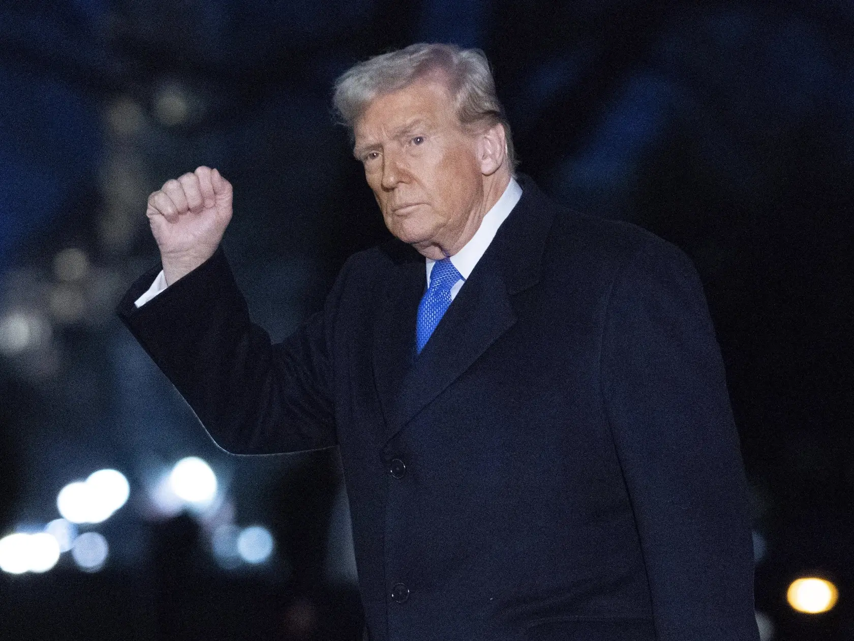 Prezident USA Donald Trump v pondelok ozrejmil, že na rokovaniach medzi americkou a ruskou delegáciou v Rijáde sa diskutuje o územných otázkach, budúcich demarkačných líniách na Ukrajine a vlastníctve ukrajinských elektrární. TASR o tom informuje podľa správy agentúry Reuters.