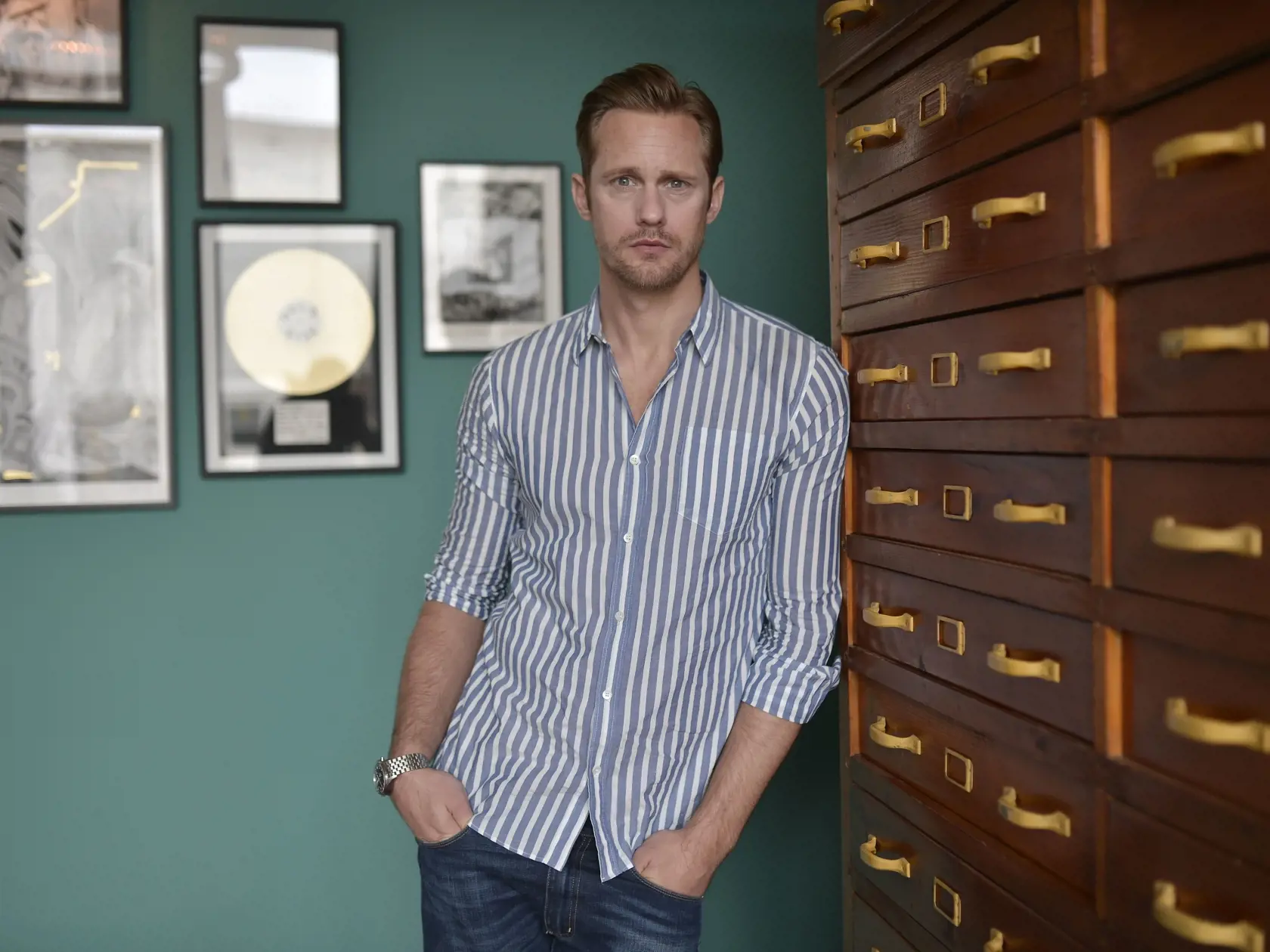 Alexander Skarsgård.