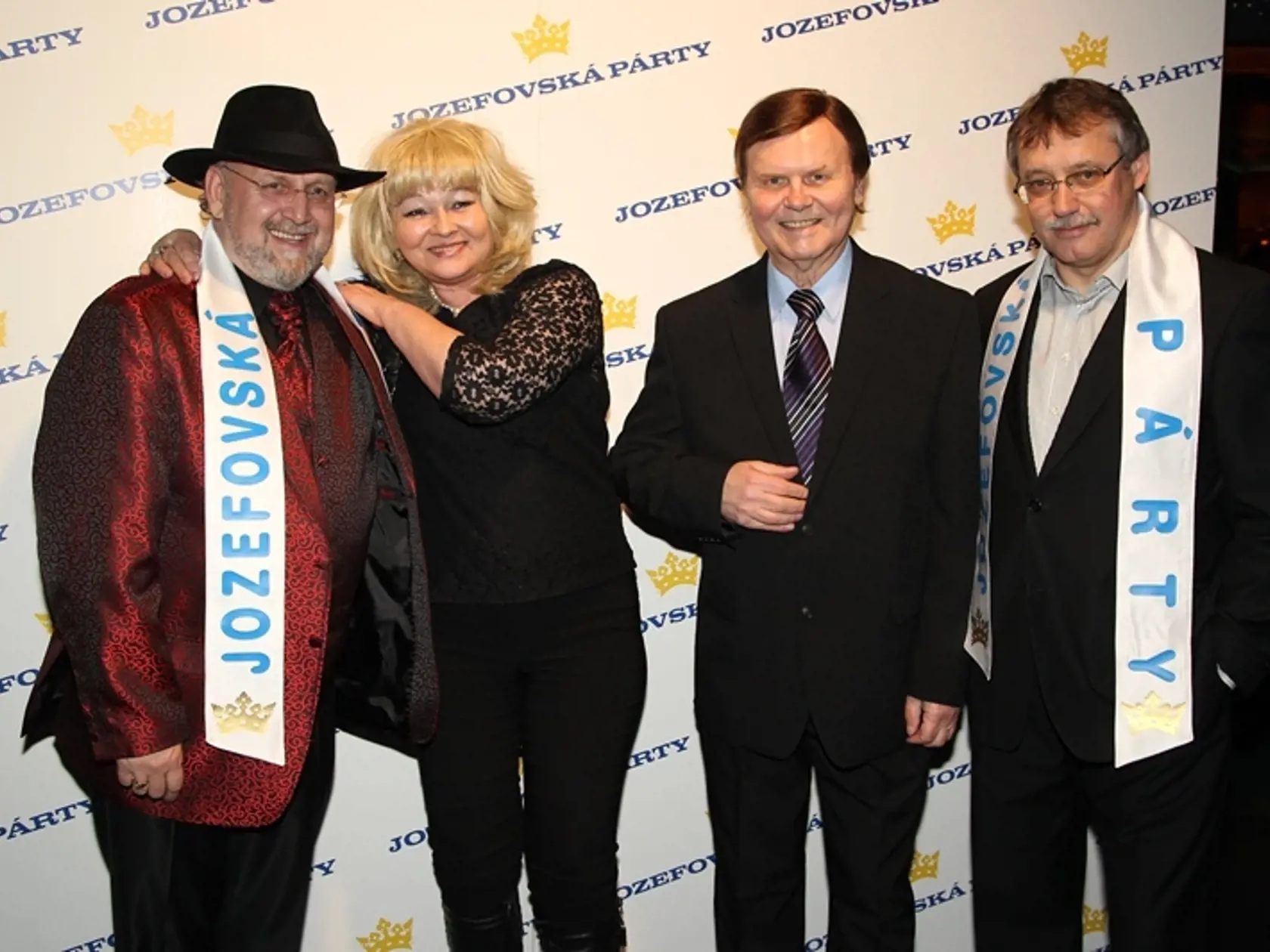 Dušan Grúň s manželkou často navštevoval Jozefovske party.