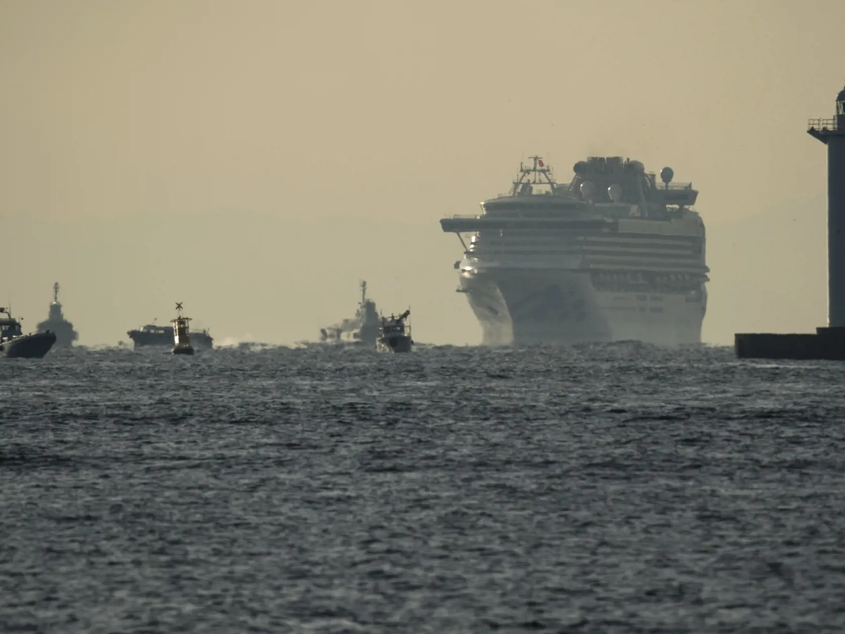 Na lodi Diamond Princess, ktorá sa pre vírus nachádza v karanténe, sa nachádza aj občan SR.