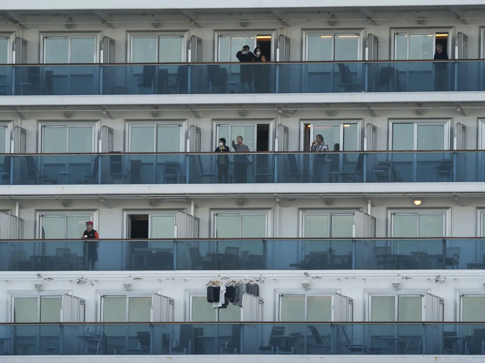 Na lodi Diamond Princess, ktorá sa pre vírus nachádza v karanténe, sa nachádza aj občan SR.