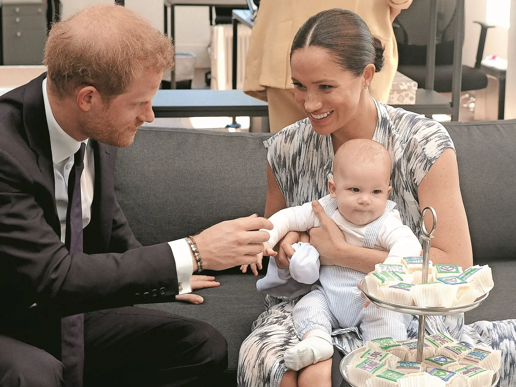NEZÁVISLÍ Meghan a Harry ukončili „pracovný“ pomer s „Firmou“, ako sa tiež nazýva britská monarchia, 31. marca. So 14-mesačným Archiem žijú v Los Angeles, kde sa venujú charite.