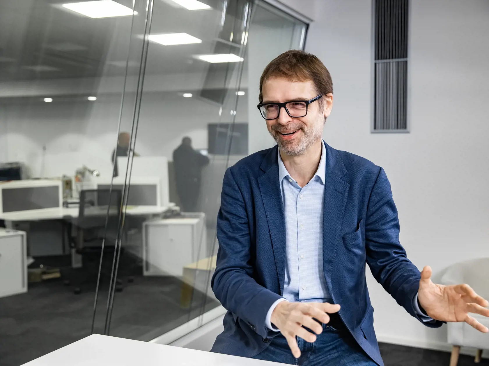 Diskusná relácia "Karty na stôl", ktorej hosťom bol Tomáš Szalay (SASKA), novozvolený poslanec NR SR.