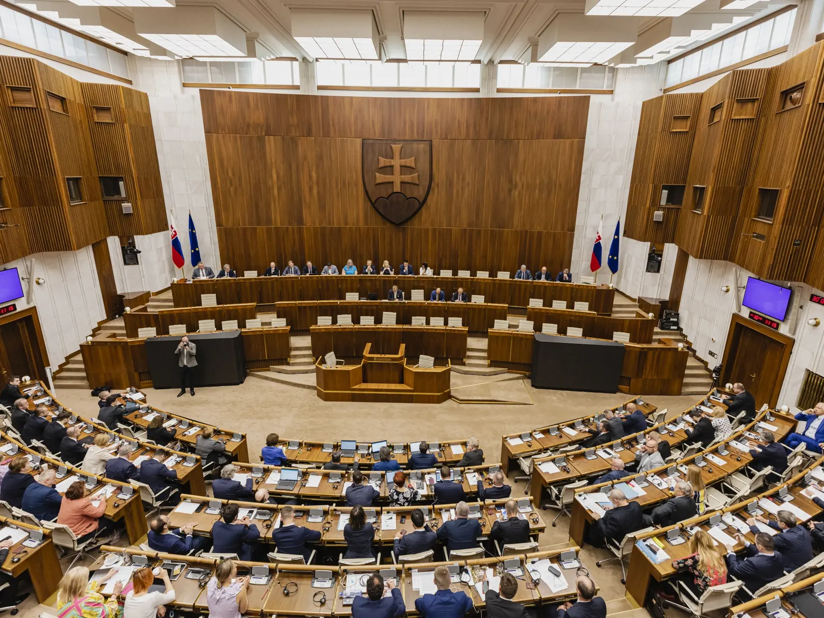 Protiinflačný balíček poslanci schválili.