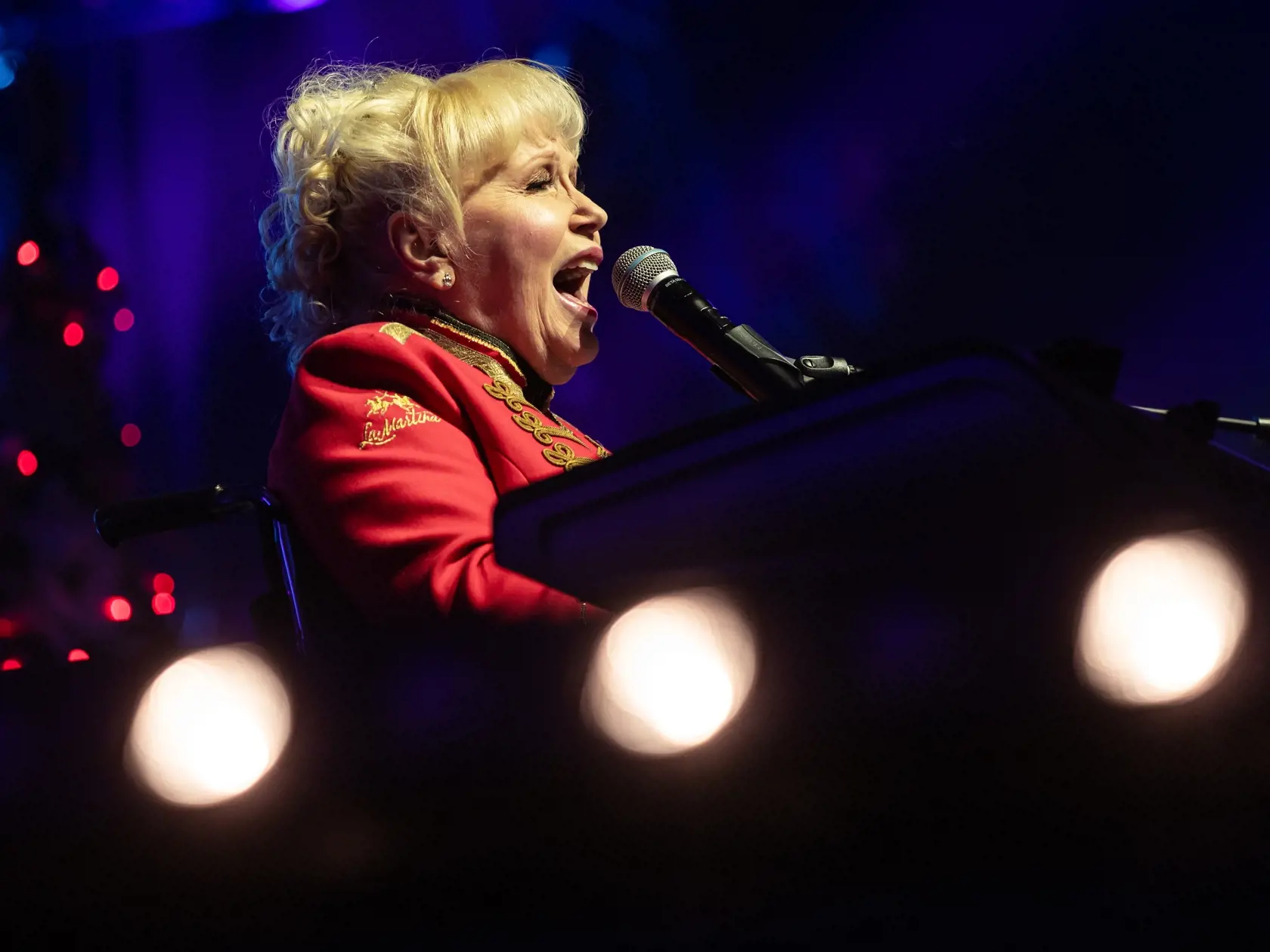 Vianočný koncert Mariky Gombitovej v Bratislave. Na snímke Marika Gombitová.