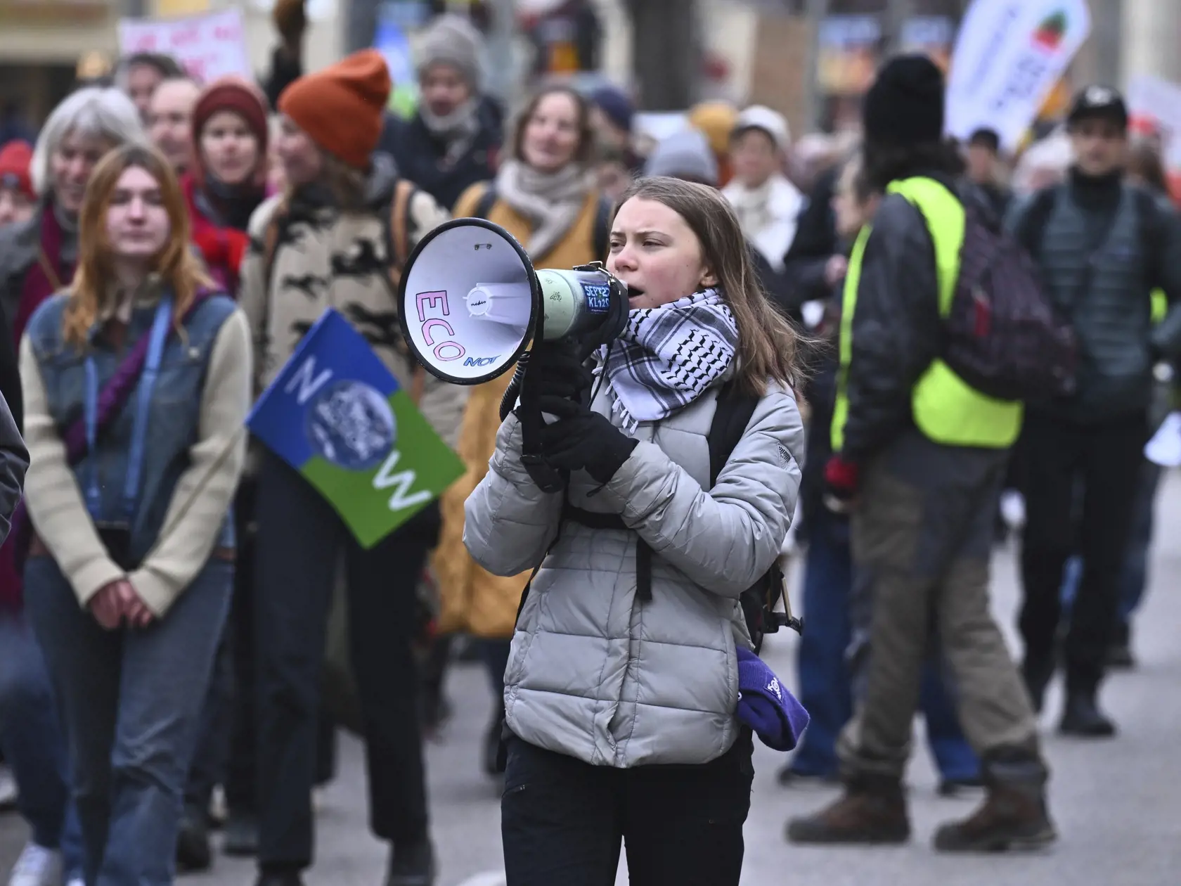 Klimatická aktivistka Greta Thunbergová počas klimatického štrajku za ochranu klímy pod heslom Piatky za budúcnosť v Štokholme 19. apríla 2024.