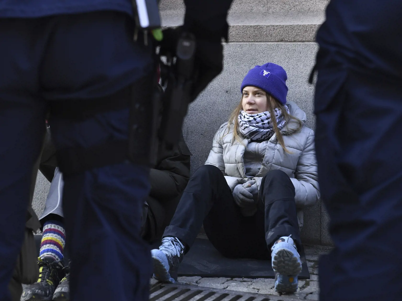 Klimatická aktivistka Greta Thunbergová počas protestu pred švédskym parlamentom v Štokholme 12. marca 2024.