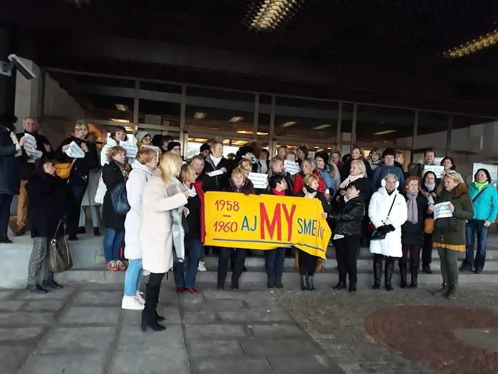 Nespokojné Slovenky kvôli dôchodkom protestovali aj pred parlamentom.