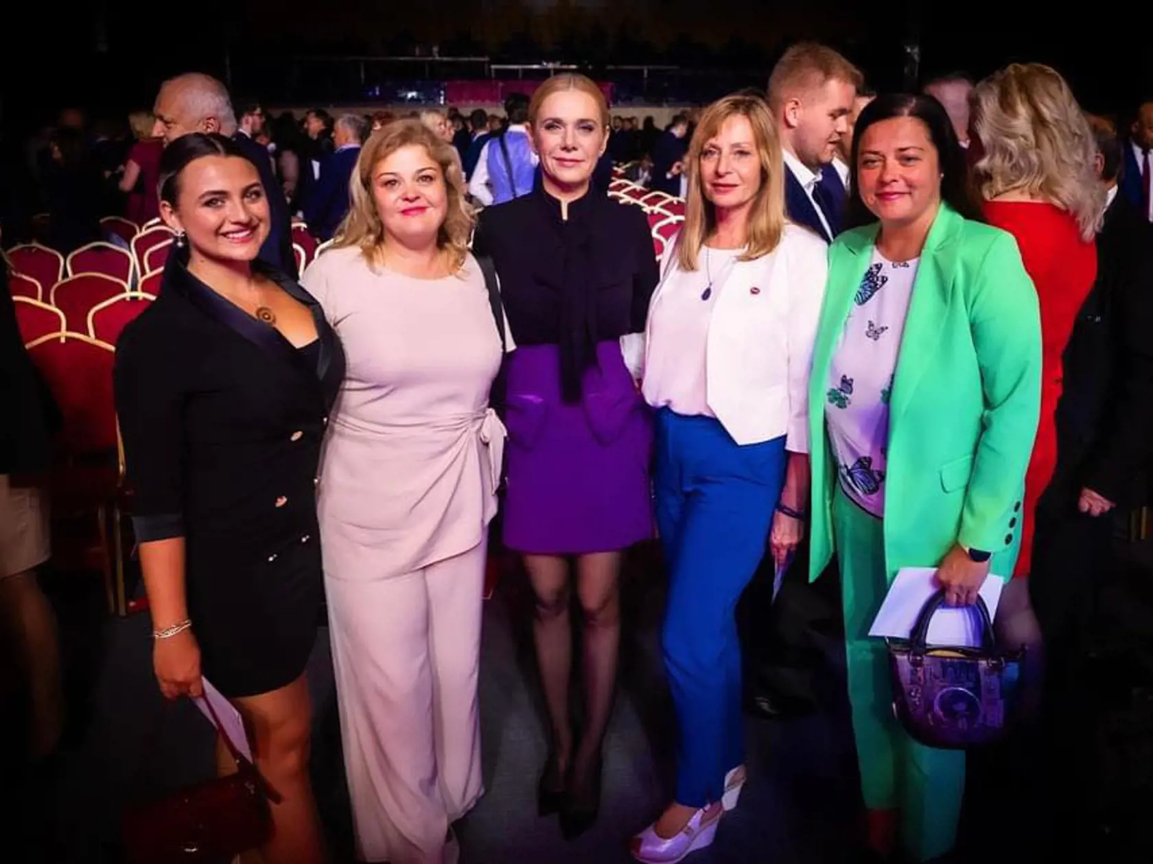 Najzaujímavejšie momenty a outfity politikov na sneme strany Hlas-SD.