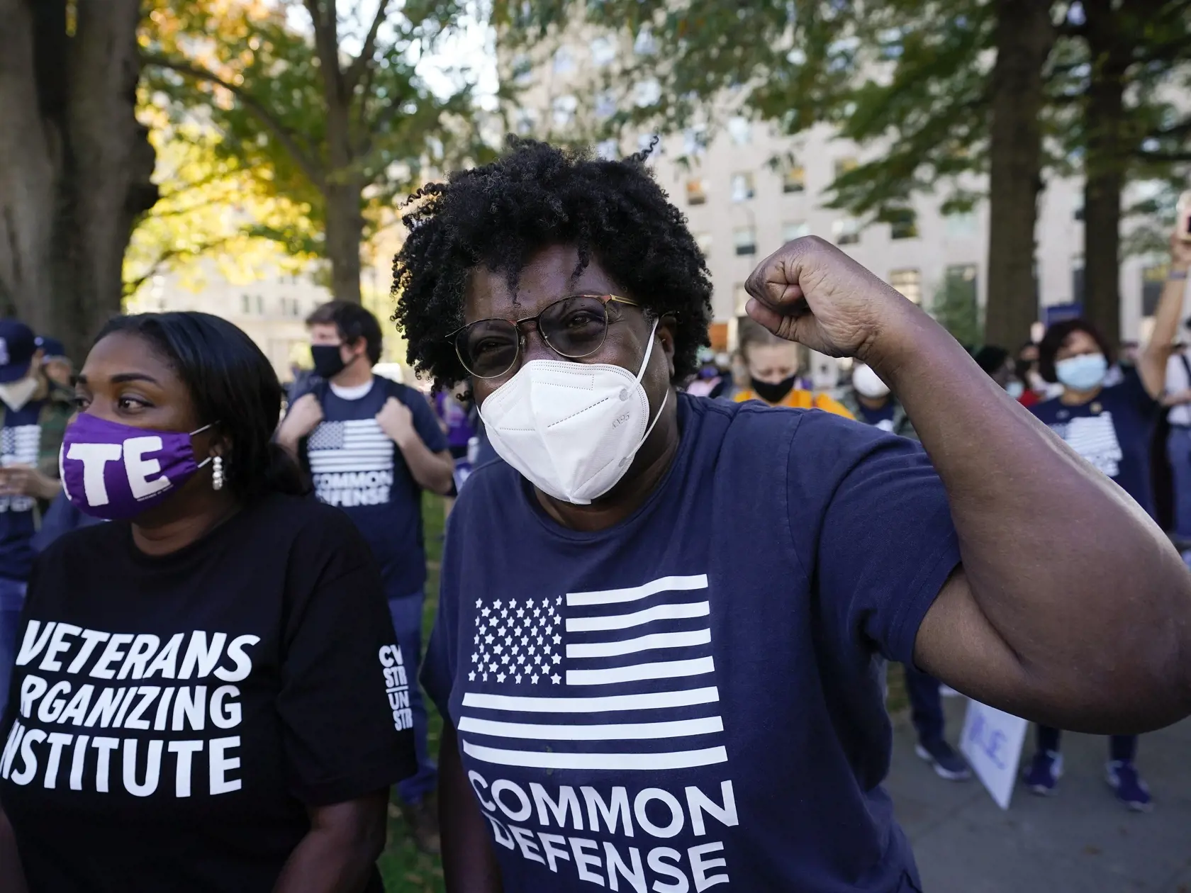 WA 35 Washington - Ľudia oslavujú víťazstvo demokratického kandidáta Joea Bidena, ktorý sa stal víťazom amerických prezidentských volieb vo Washingtone 7. novembra 2020.