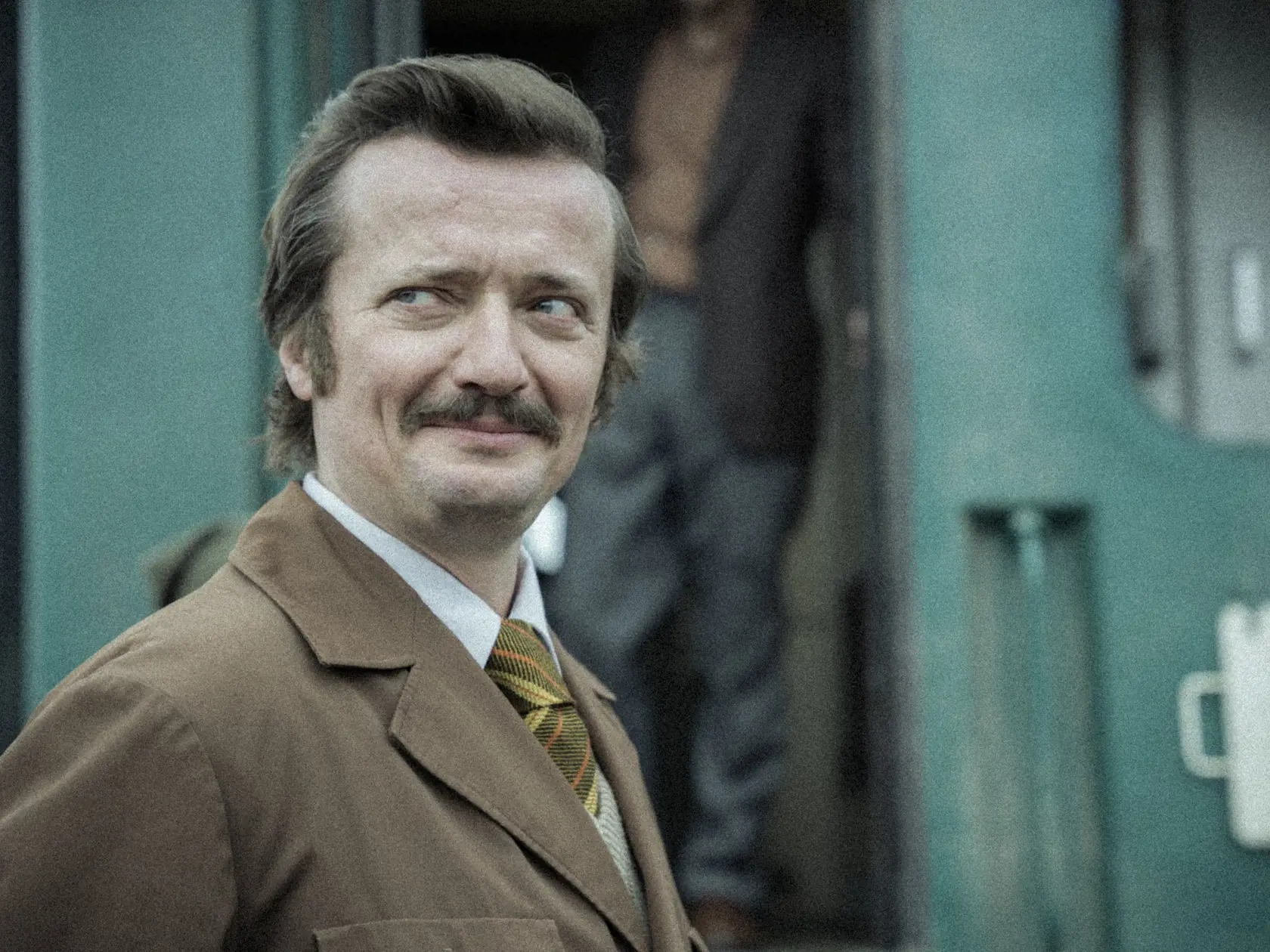 Dano Heriban ako JUDr. Štefan Žabimajerský (advokát Ladislava Hojera)