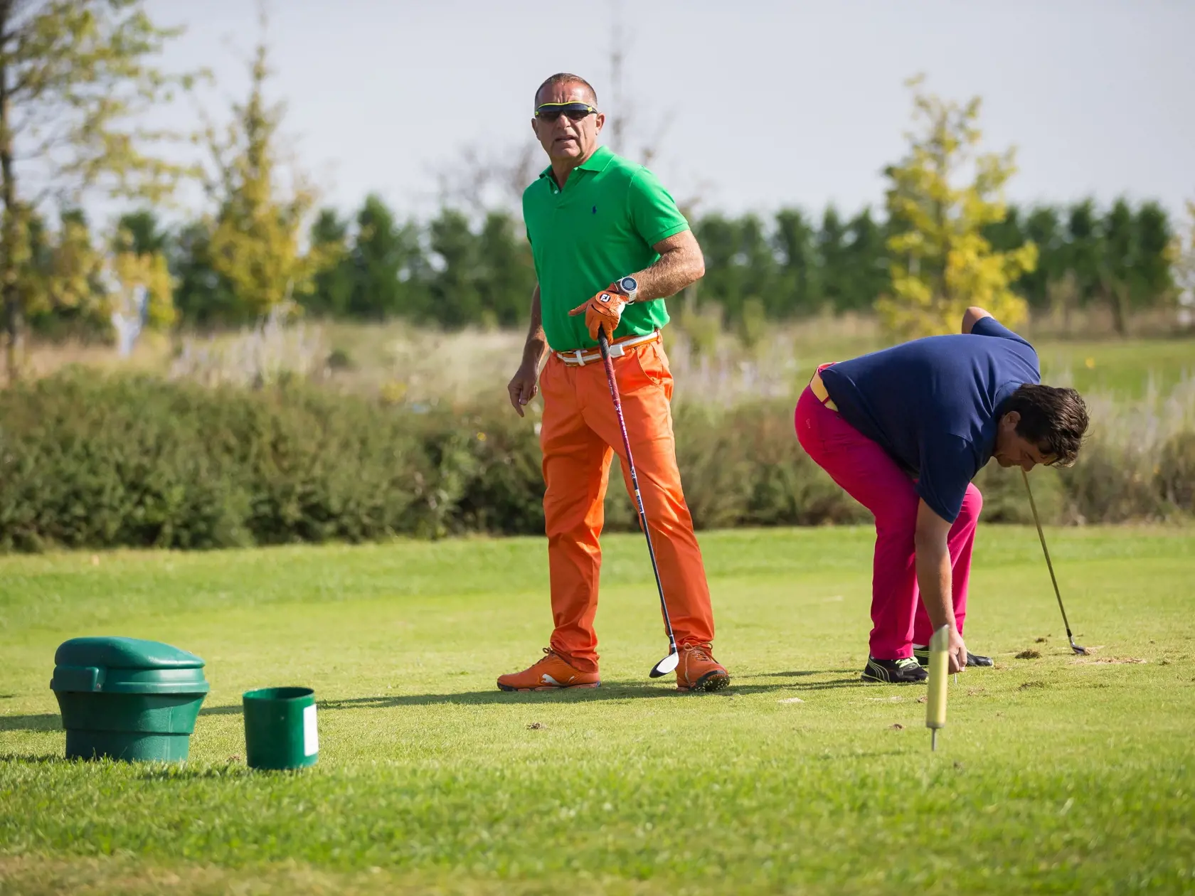 Marian Kočner (vpravo) na charitatívnom golfovom turnaji v Báči v čase, keď sa ešte tešil peniazom a bezstarostnému životu. Vedľa neho je Fedor Flašík.