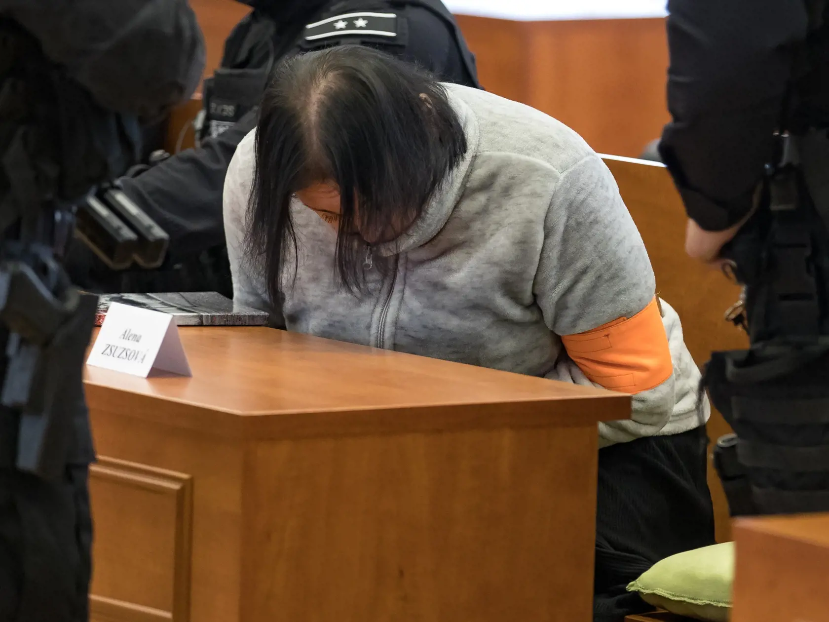 Šieste pojednávanie na Špecializovanom trestnom súde v Pezinku vo veci vraždy investigatívneho novinára Jána Kuciaka a jeho snúbenice Martiny Kušnírovej. Na snímke je obžalovaná Alena Zsuzsová.