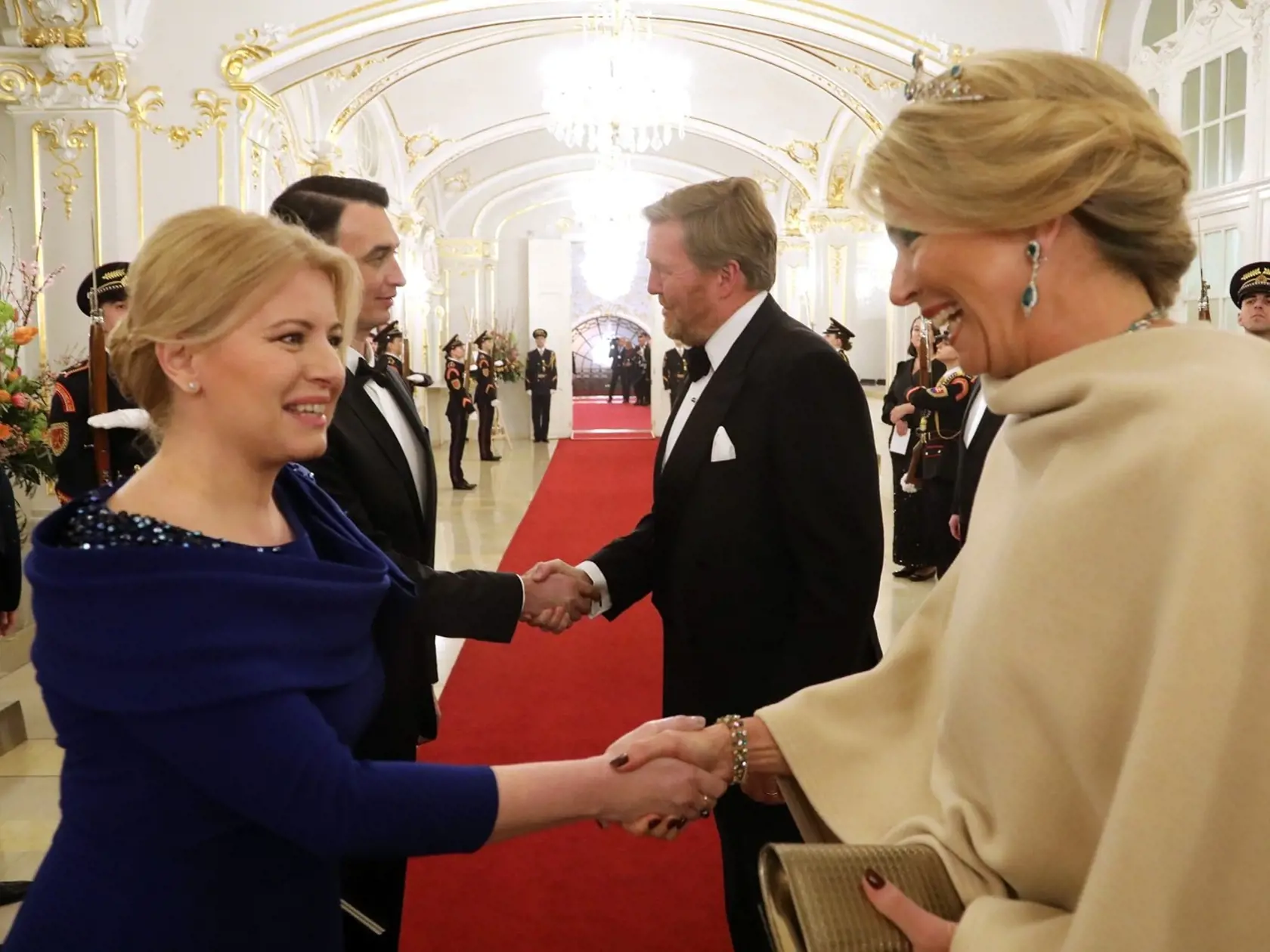 Prvý deň návštevy vyvrcholil štátnou večerou podávanou prezidentkou v Slovenskej filharmónii.