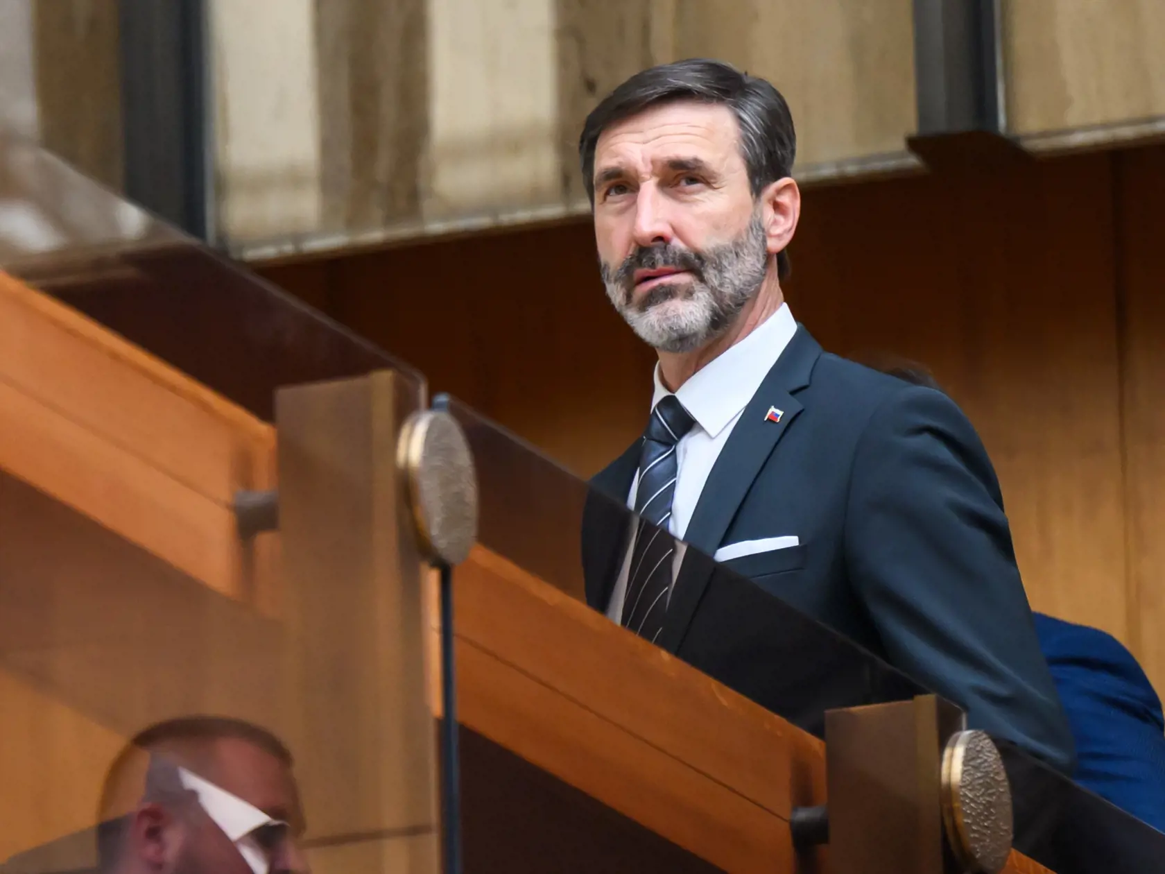 Na snímke minister zahraničných vecí a európskych záležitostí SR Juraj Blanár (Smer-SD) odchádza po 74. schôdzi vlády SR v Bratislave 19. februára 2025. FOTO TASR - Jaroslav Novák