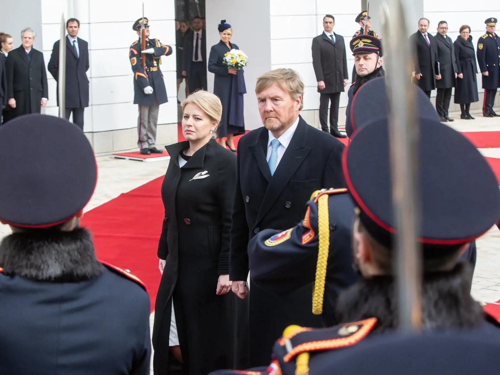 Prezidentka SR Zuzana Čaputová privítala v Prezidentskom paláci holandského kráľa Viliama-Alexandra a kráľovnú Máximu na oficiálnej trojdňovej návšteve. Na snímke je Zuzana Čaputová a Viliam Alexander.