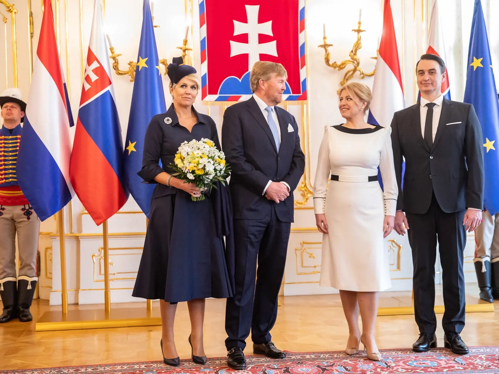 Prezidentka SR Zuzana Čaputová privítala v Prezidentskom paláci holandského kráľa Viliama-Alexandra a kráľovnú Máximu na oficiálnej trojdňovej návšteve. Na snímke je Zuzana Čaputová a Viliam Alexander.