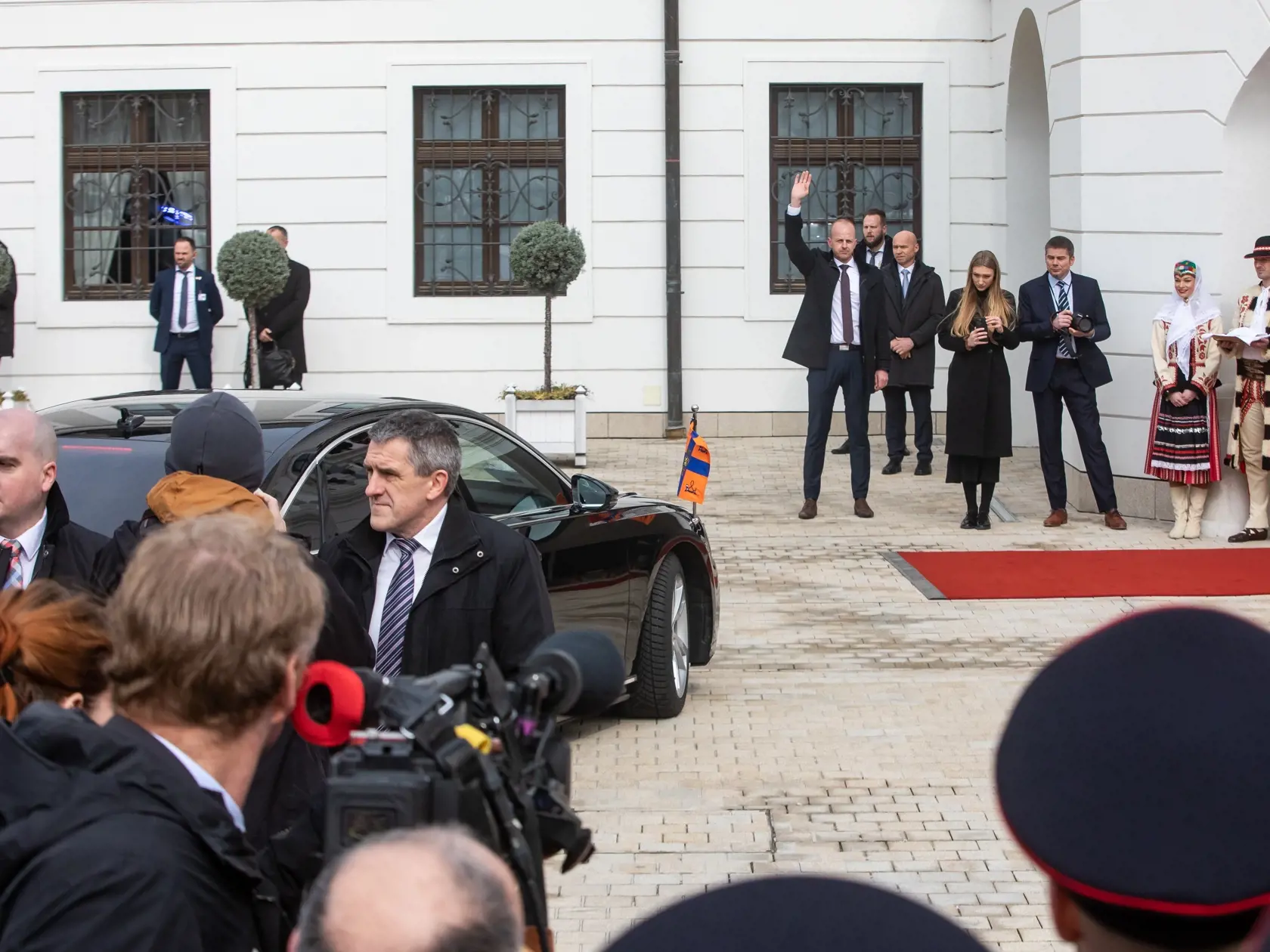 Prezidentka SR Zuzana Čaputová privítala v Prezidentskom paláci holandského kráľa Viliama-Alexandra a kráľovnú Máximu na oficiálnej trojdňovej návšteve. 