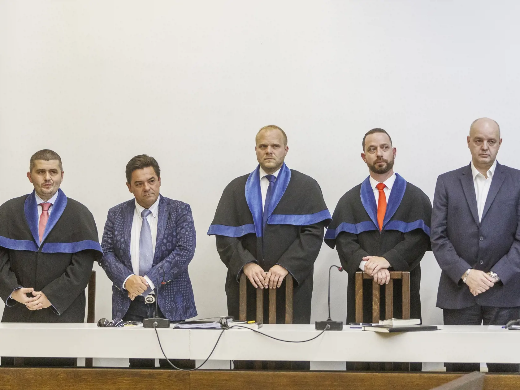 Na Najvyššom súde Slovenskej republiky začalo pojednávanie s podnikateľmi Mariánom Kočnerom a Pavlom Ruskom v kauze zmeniek TV Markíza. 