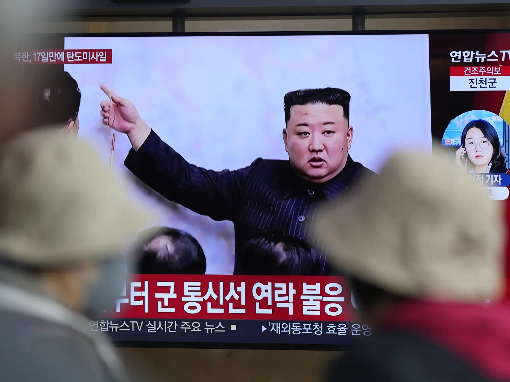 Severná Kórea vo štvrtok odpálila balistickú strelu stredného alebo dlhého doletu smerom do Japonského mora.