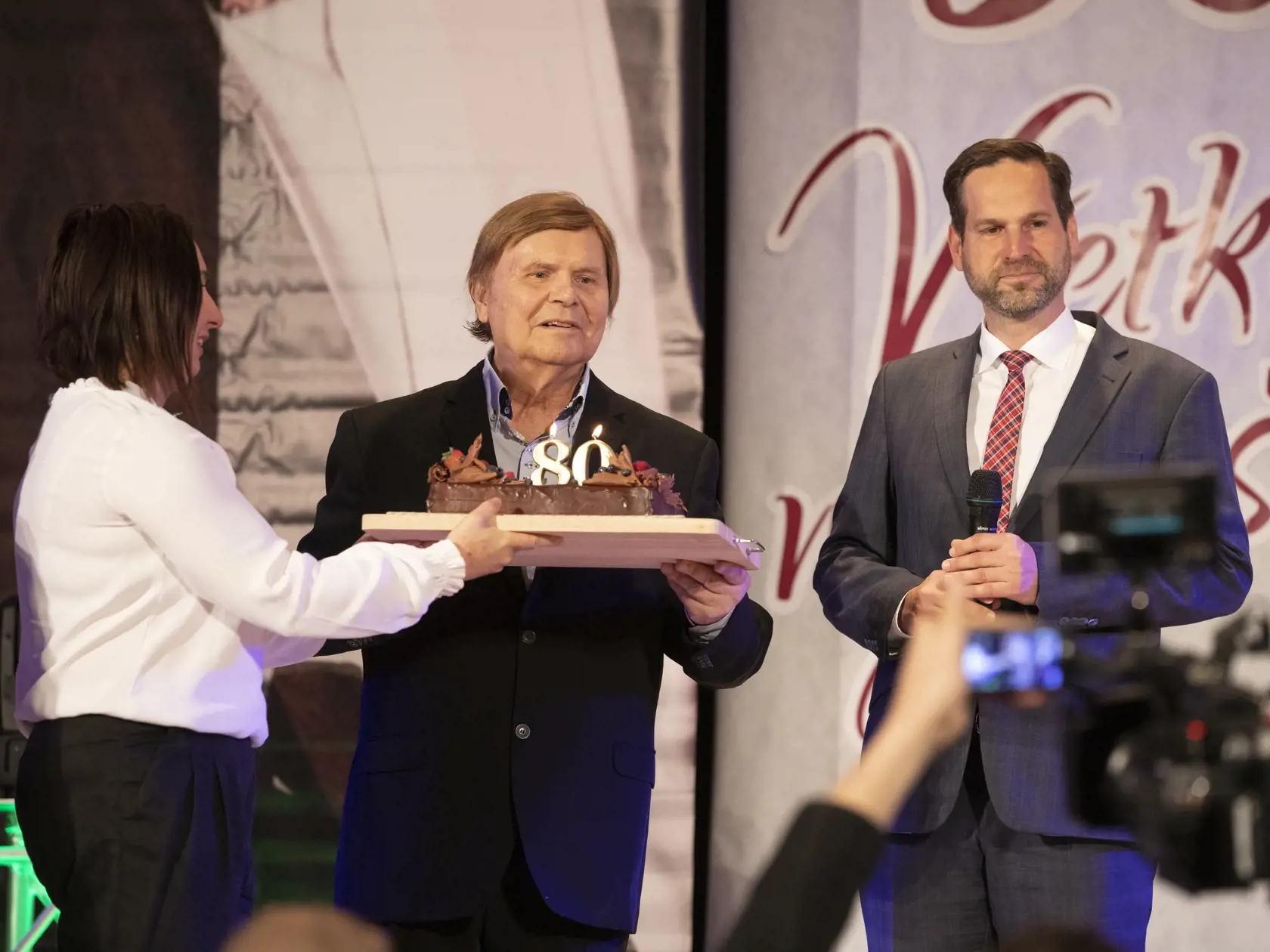 Máj 2022: Oslava 80. narodenín speváka Dušana Grúňa.