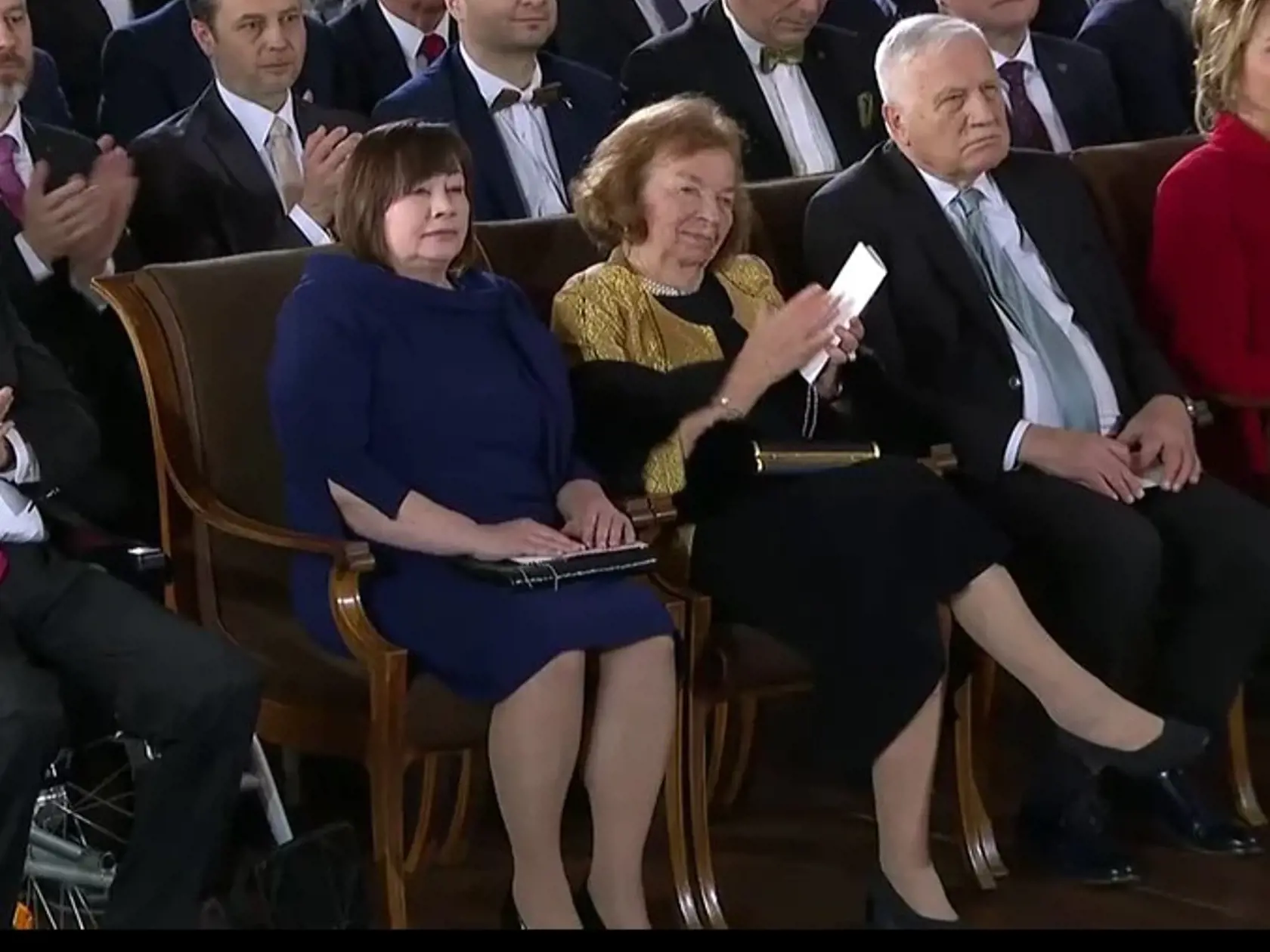 Ani Ivana Zemanová (vľavo) ani Lívia Klausová (uprostred) príliš nenadchli.