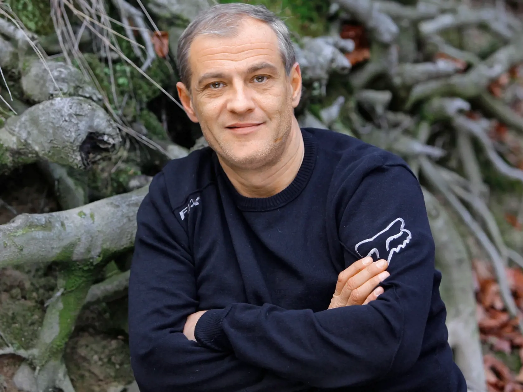 Roman Luknár (57) v súčasnosti
Roman, ako aj mnoho jeho hereckých kolegov, začínal na divadelných doskách a hral vo viacerých inscenáciách. Zahral si v snímke Pokoj v duši, Lóve, v seriáli Keby bolo keby, Profesionáli, Kukučka, Búrlivé víno, Ultimátum či Pán profesor. Herec má dnes 57 rokov a s manželkou Lolou má dvoch synov – Lajka a Janka. Negatívnu pozornosť na seba strhol nielen rozvodom po 20 rokoch manželstva, ale aj škandálom z roku 2014, keď šoféroval pod vplyvom alkoholu.