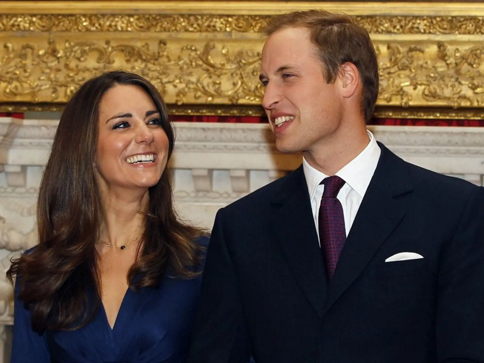 Kate a William chcú mať na svadbe aj poddaných.