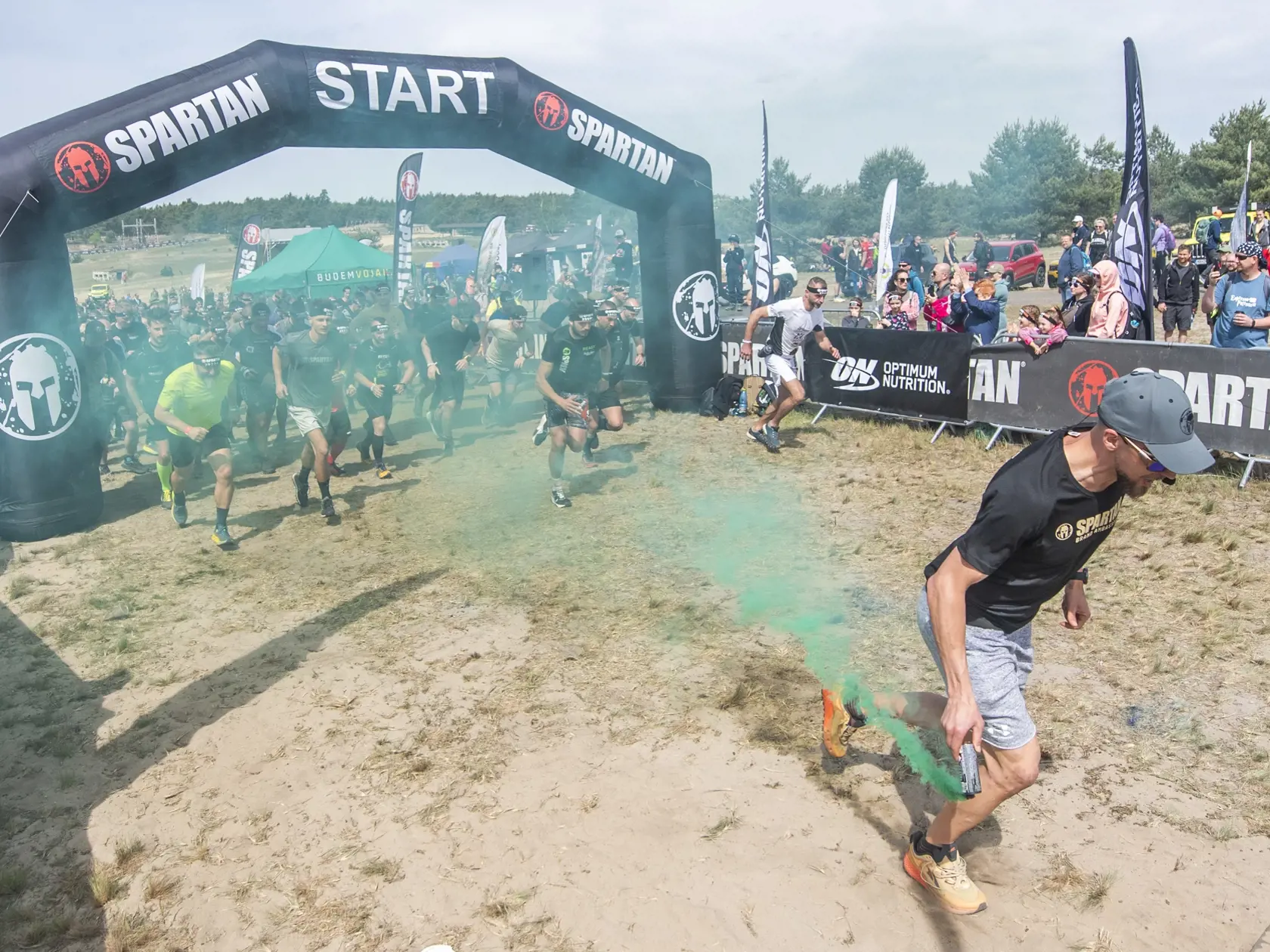Snímka z podujatia Spartan race 2024 v areáli Vojenského technického a skúšobného ústavu (VTSÚ) Záhorie pri Senici 28. apríla 2024