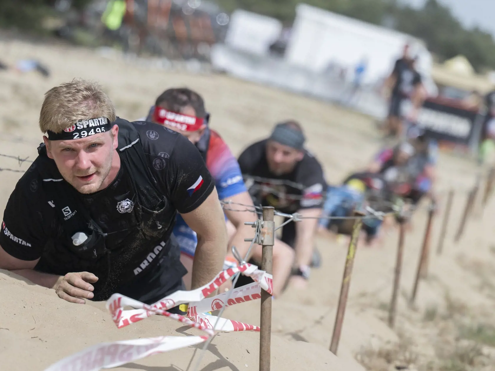 Snímka z podujatia Spartan race 2024 v areáli Vojenského technického a skúšobného ústavu (VTSÚ) Záhorie pri Senici 28. apríla 2024