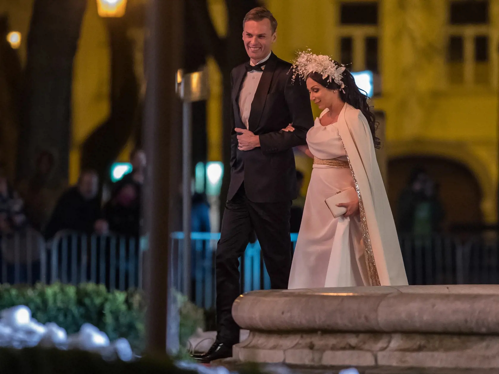Dobročinný Ples v opere. Príchody hostí do historickej budovy Slovenského Národného Divadla v Bratislave. Na snímke je redaktorka TV Markíza, Kristína Kövešová.